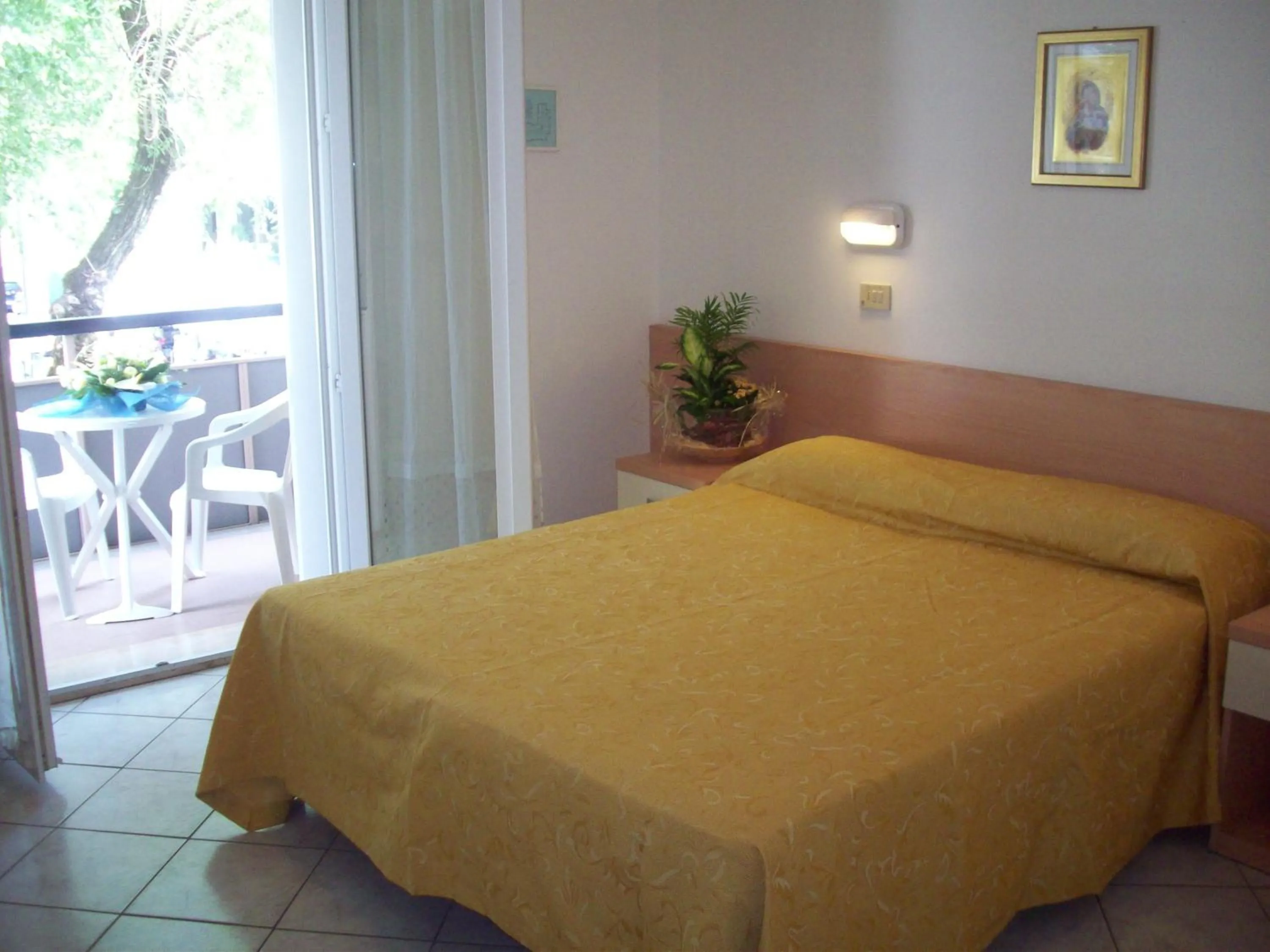 Day, Bed in Hotel Des Bains