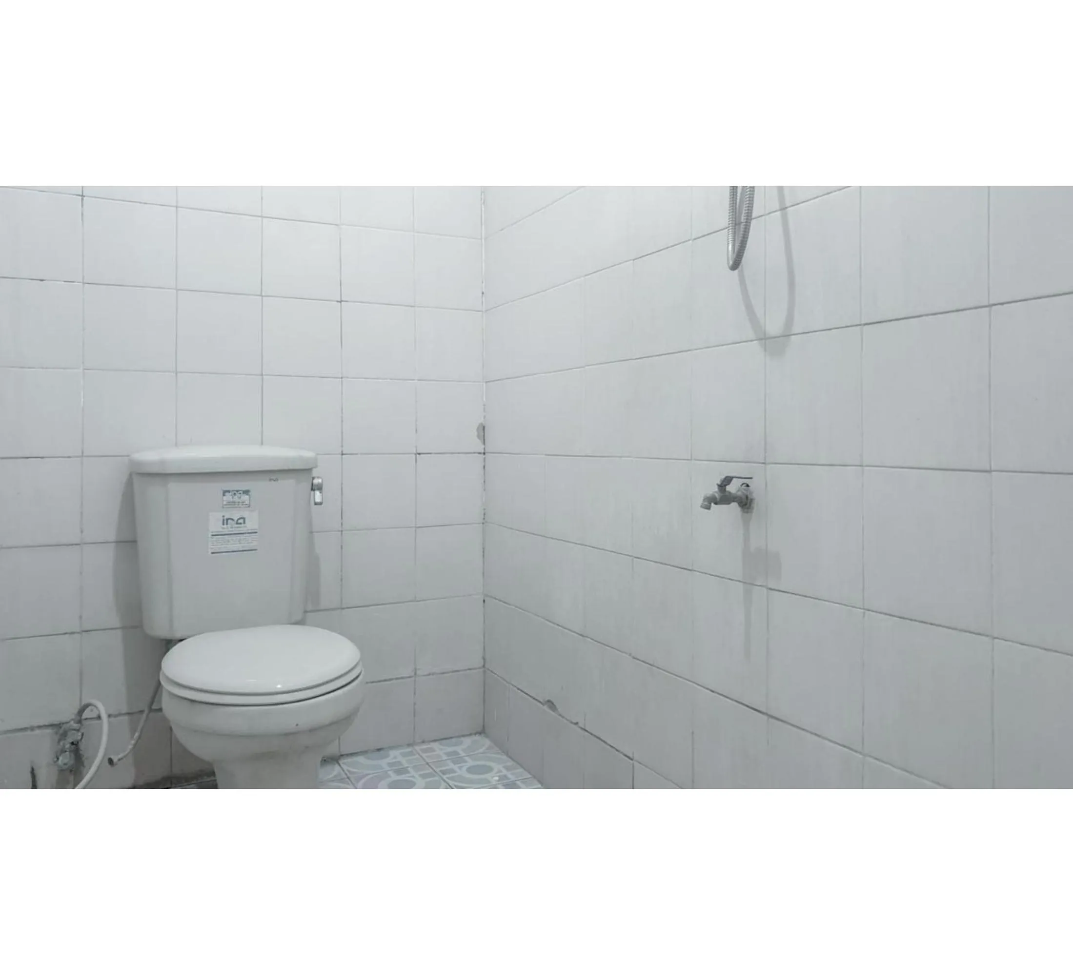 Bathroom in Hotel Jaya Kusuma near Candi Prambanan Mitra RedDoorz