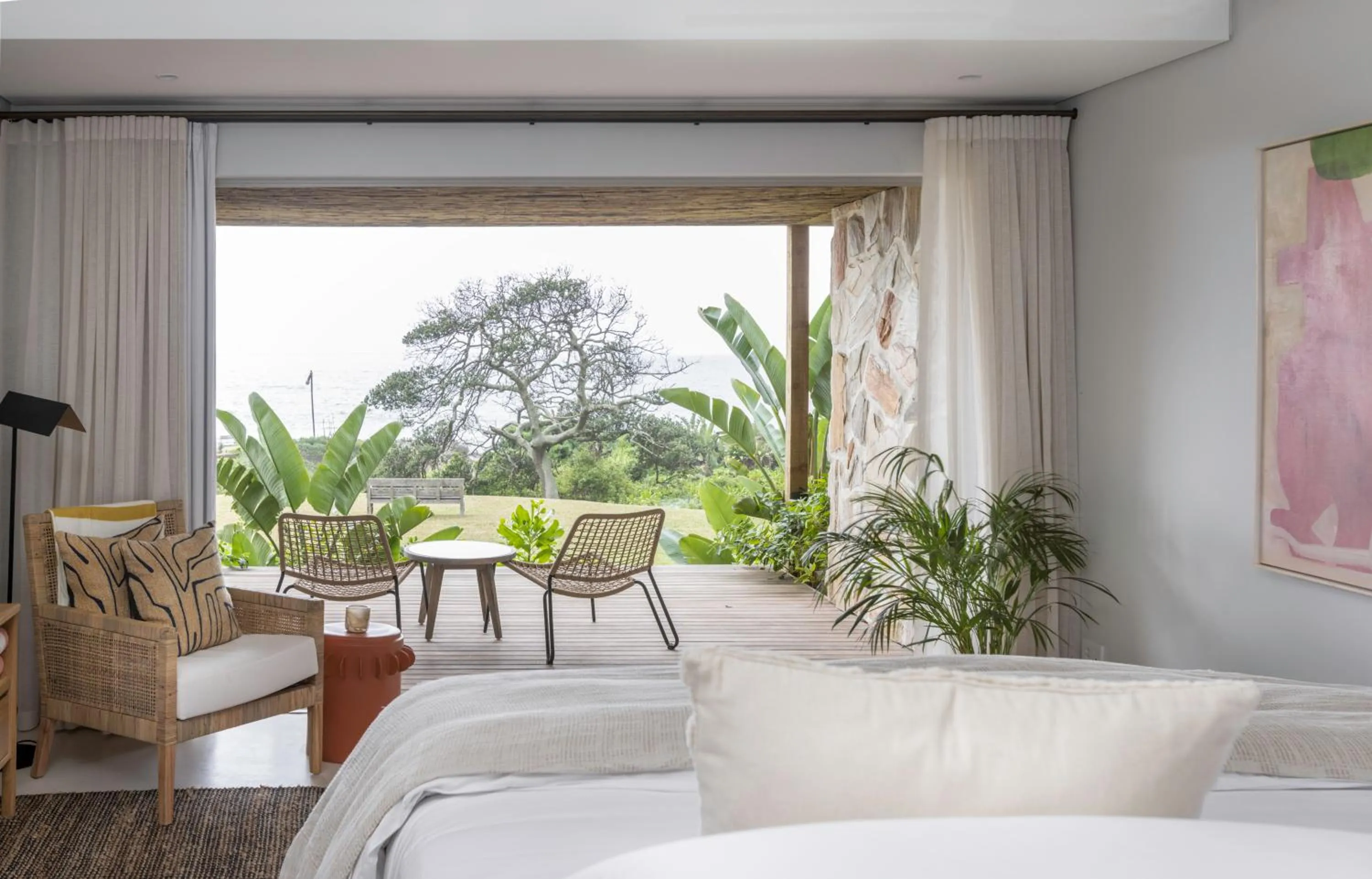 Bed in Sala Beach House