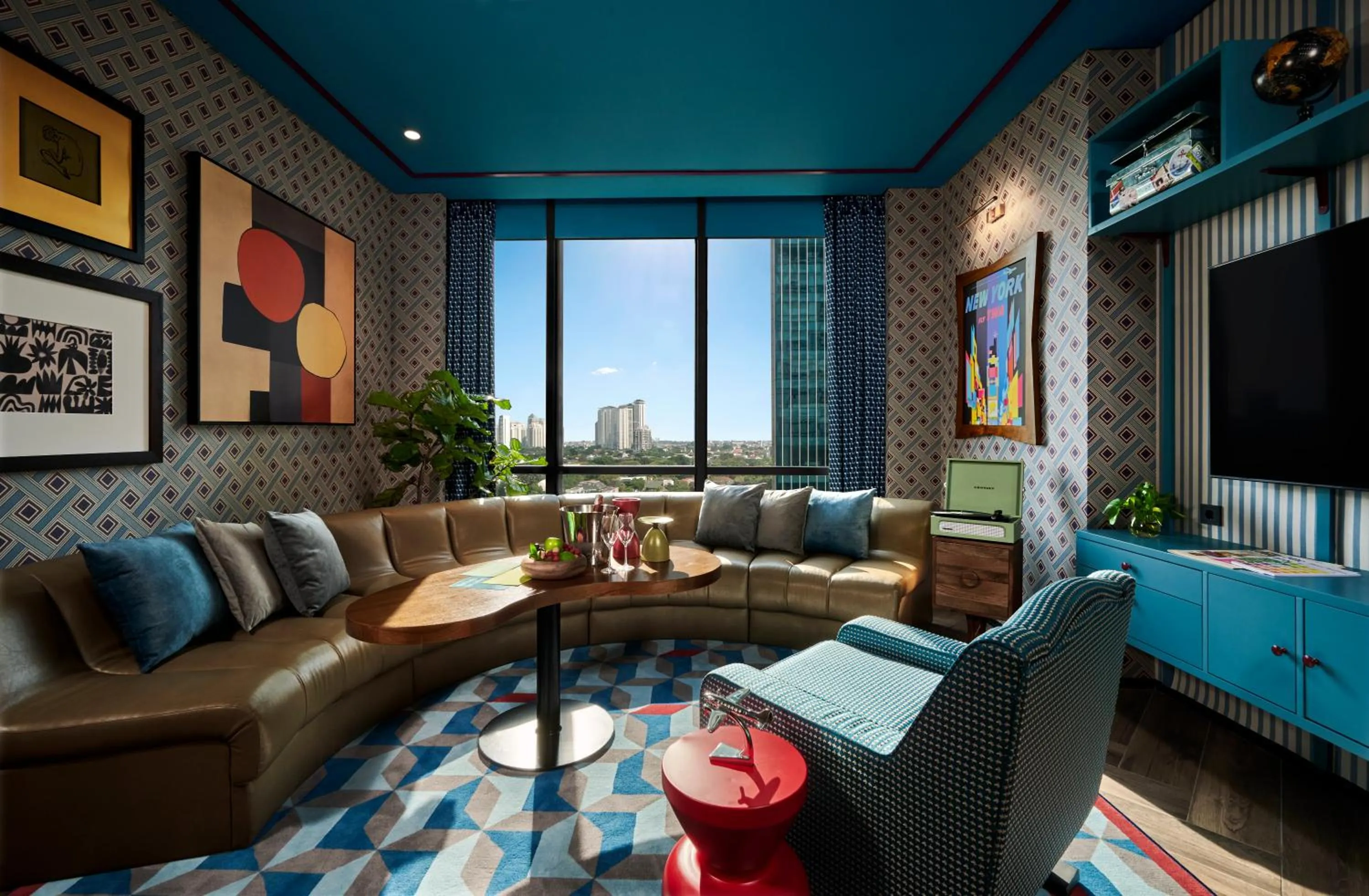 Living room in 25hours Hotel Jakarta The Oddbird