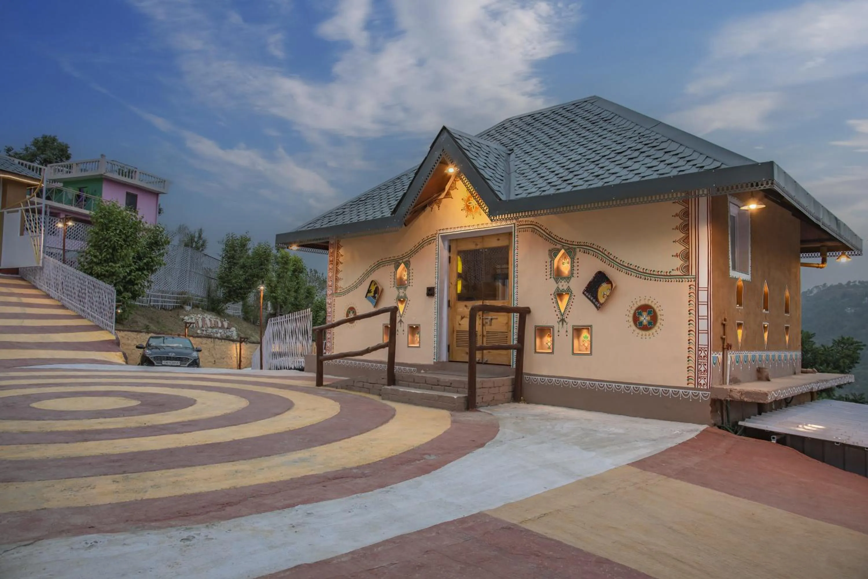 Property building in A Kasauli Ggaon by Echor