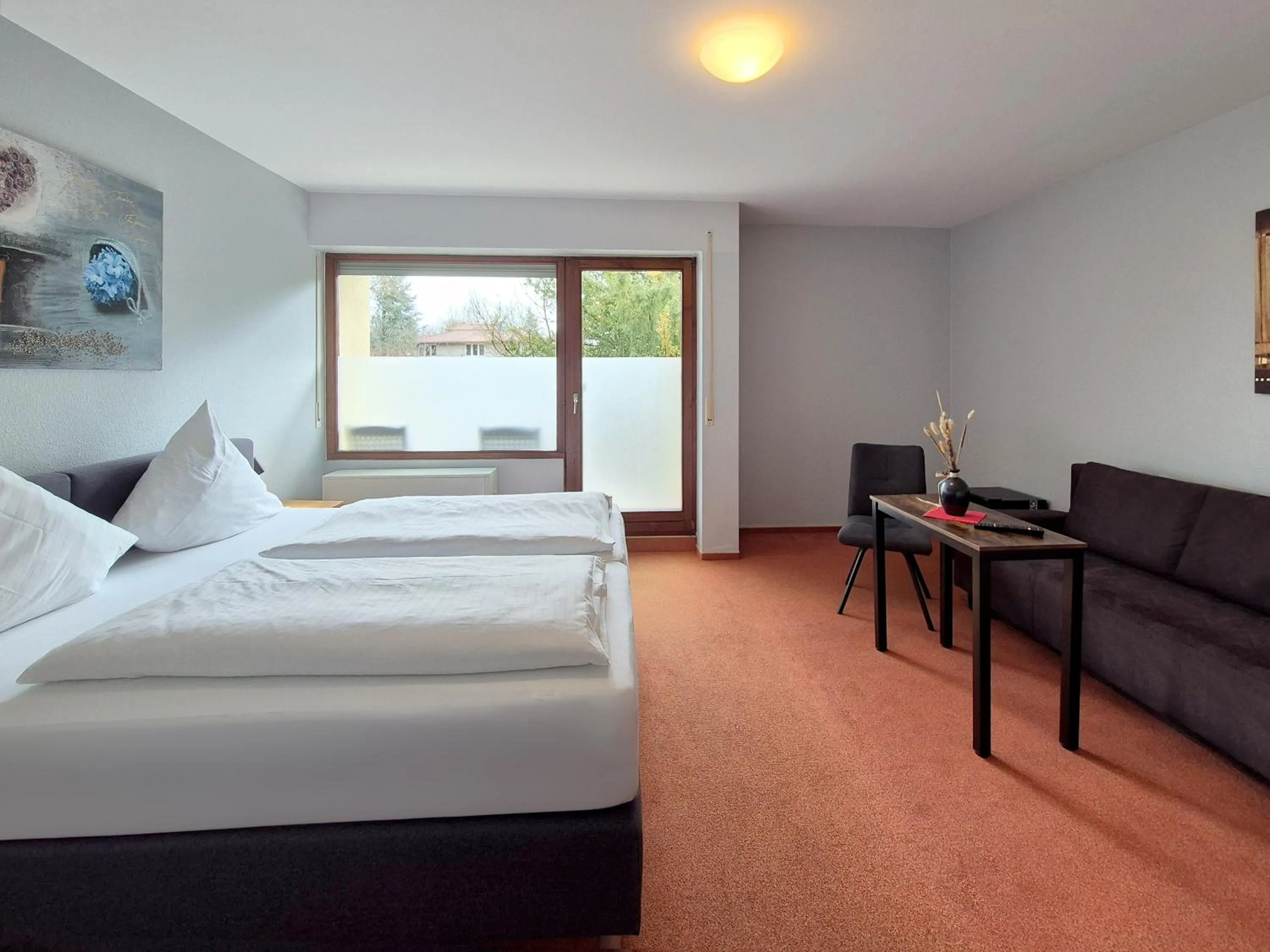 Bed in Hotel Schachener Hof