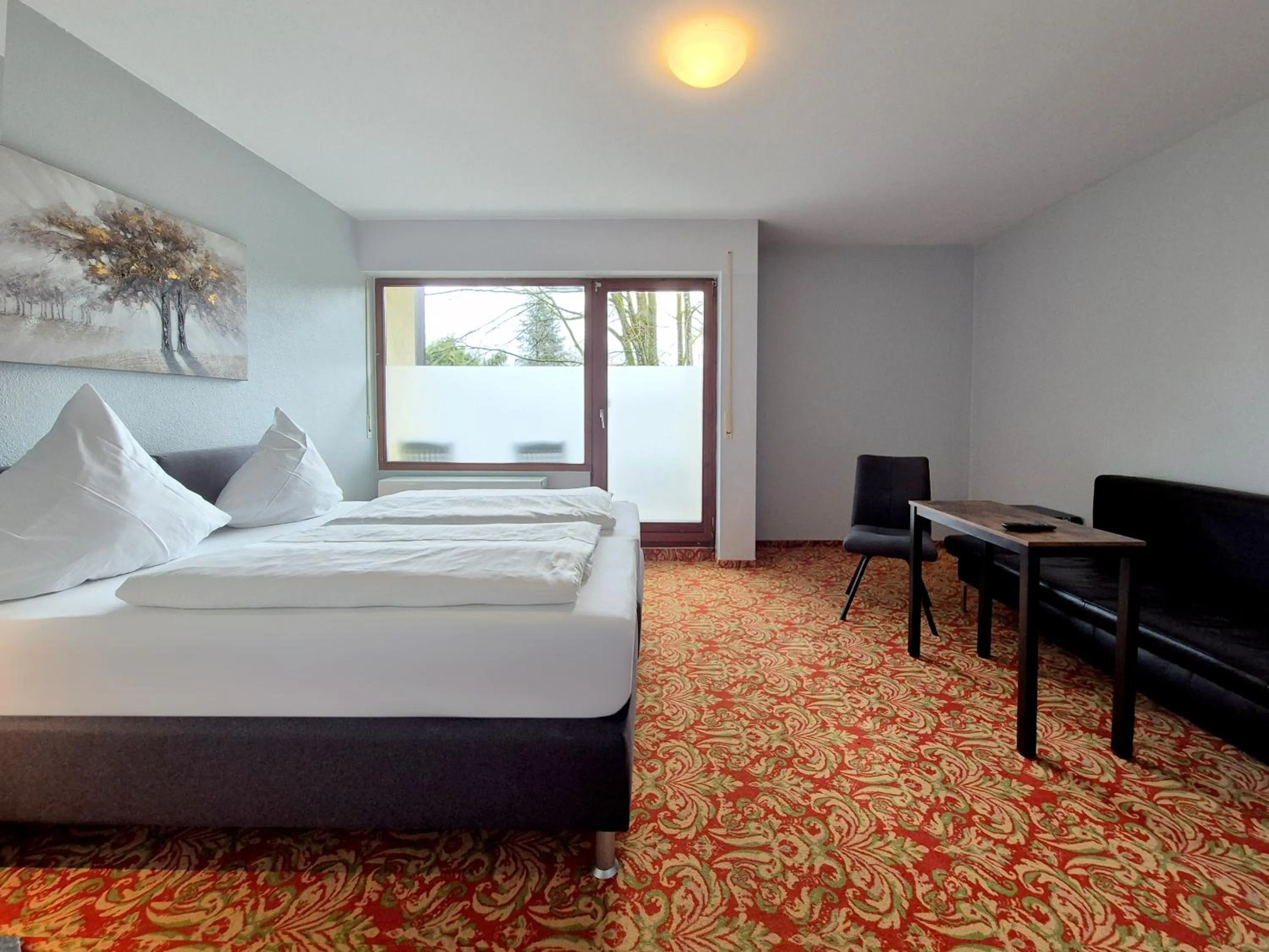 Bed in Hotel Schachener Hof