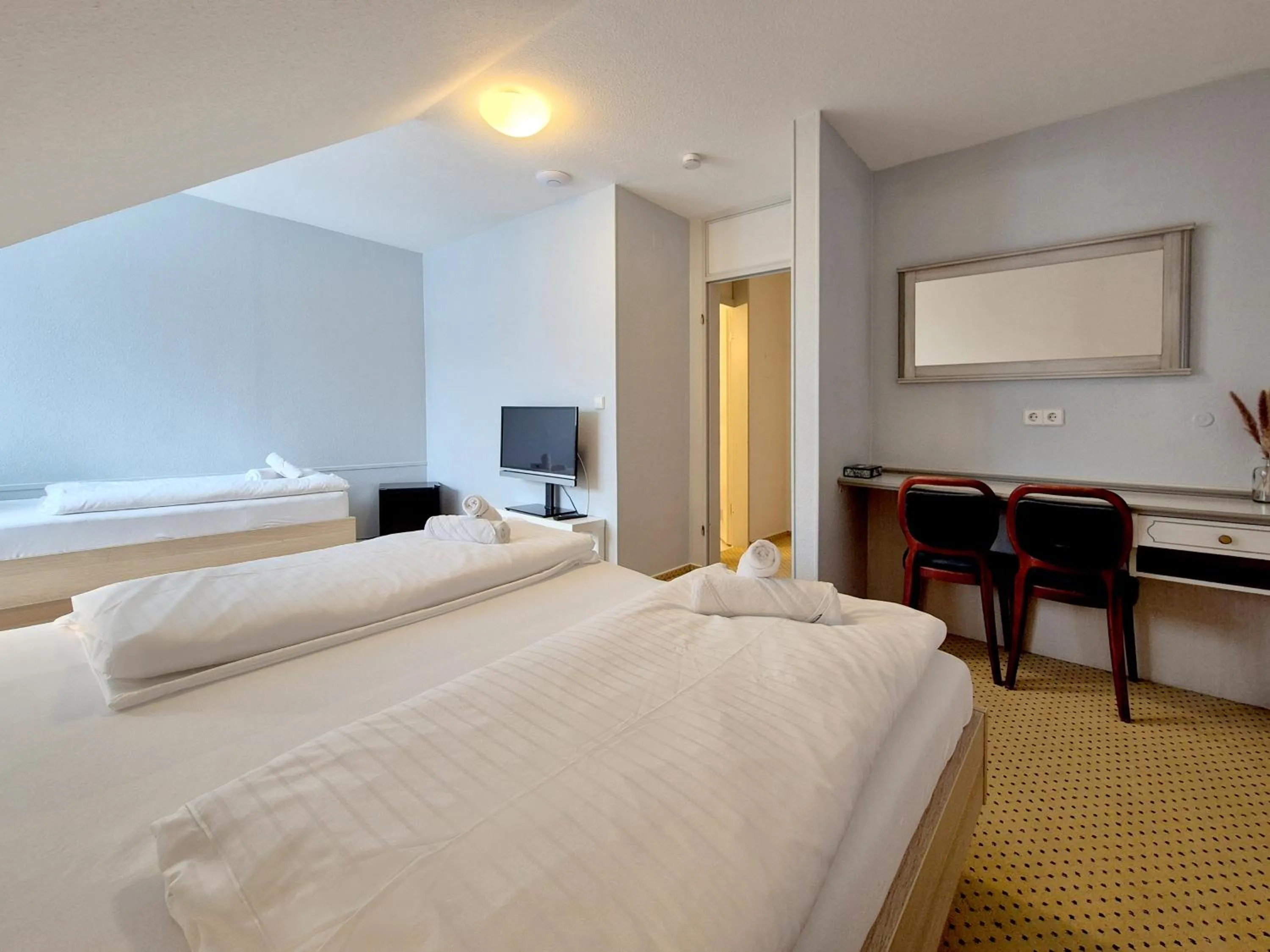 Bed in Hotel Schachener Hof