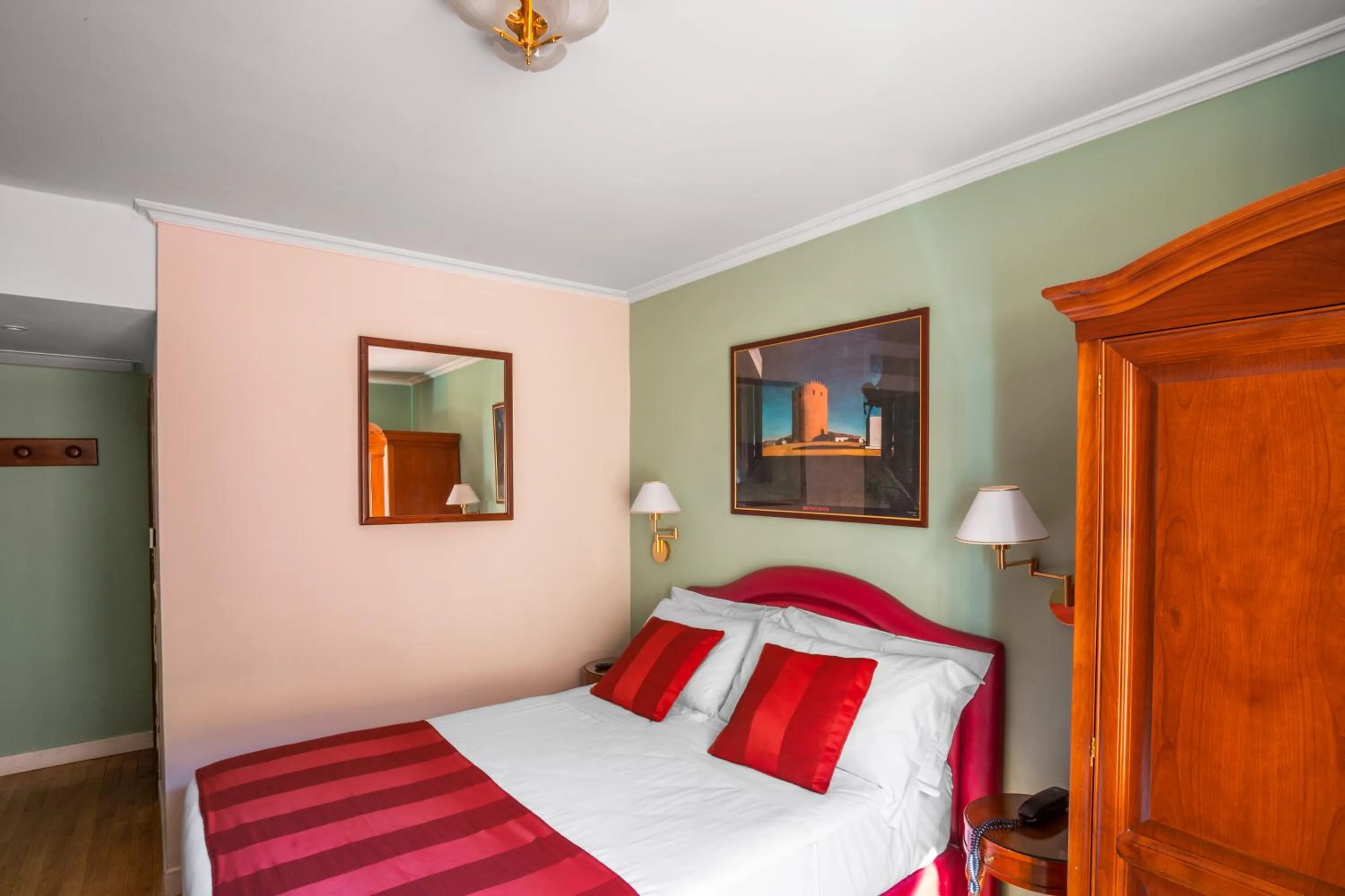 Bed in Hotel Piazza Di Spagna