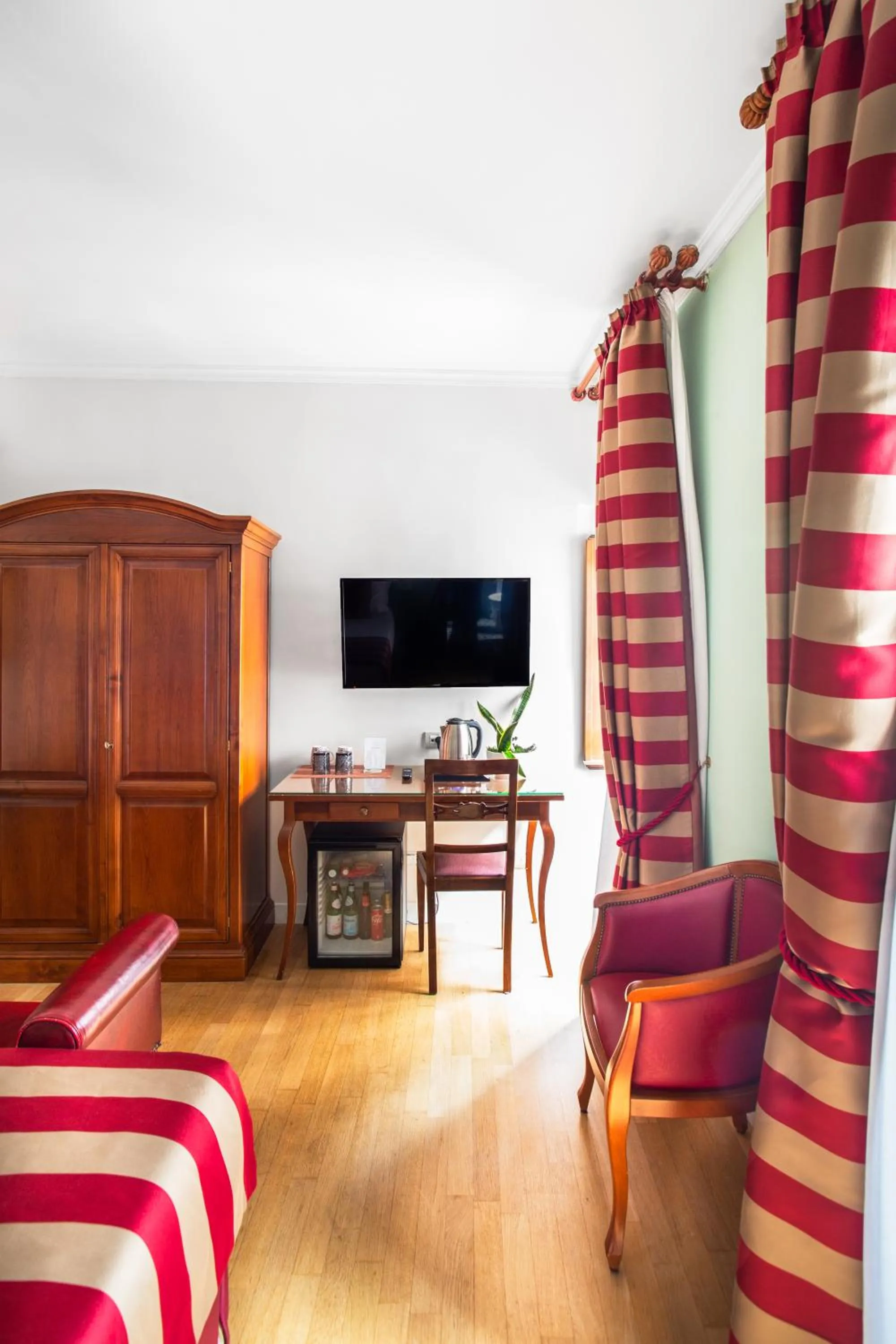 Coffee/tea facilities in Hotel Piazza Di Spagna