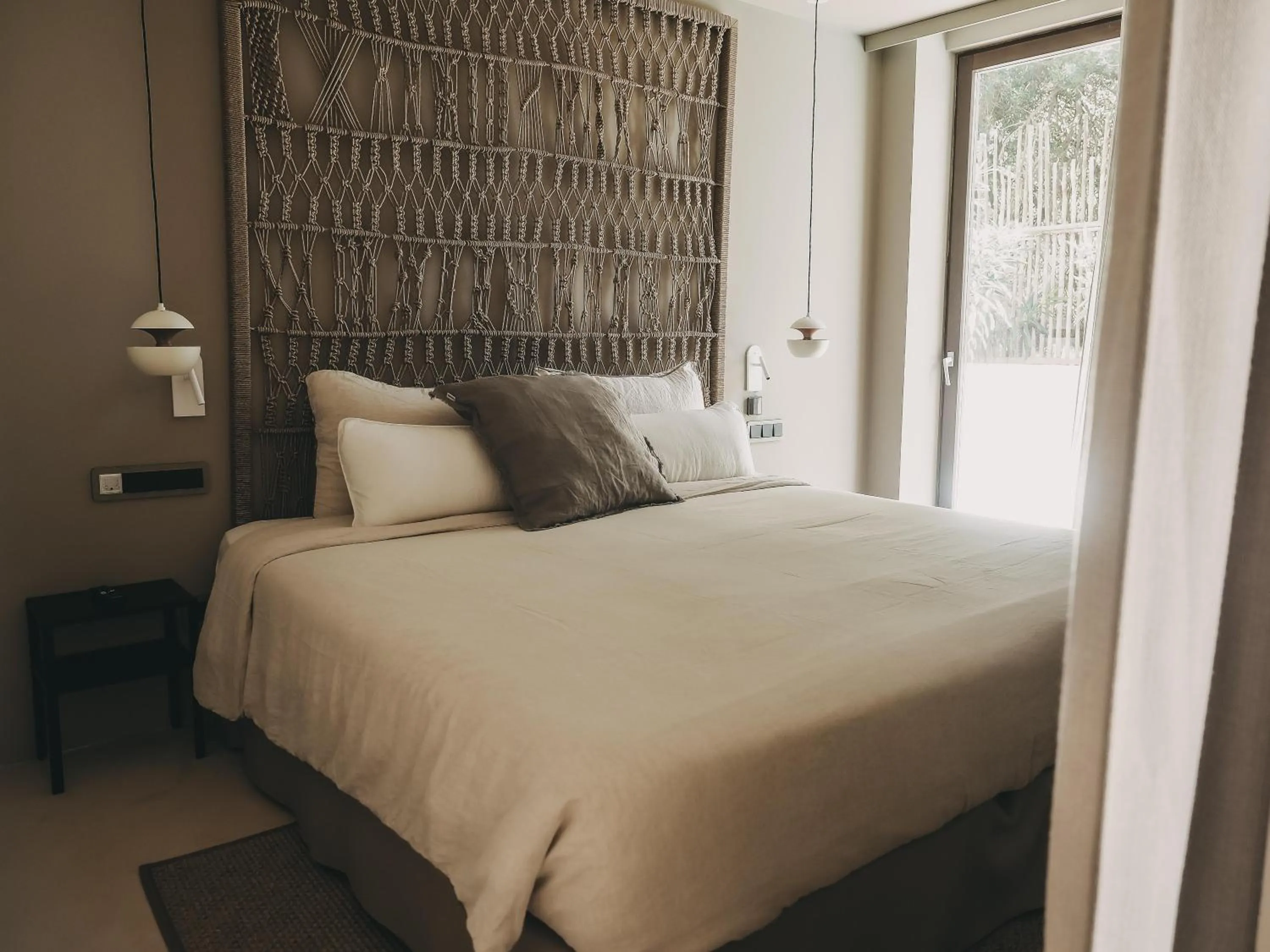 Photo of the whole room, Bed in Barefoot Hotel Mallorca