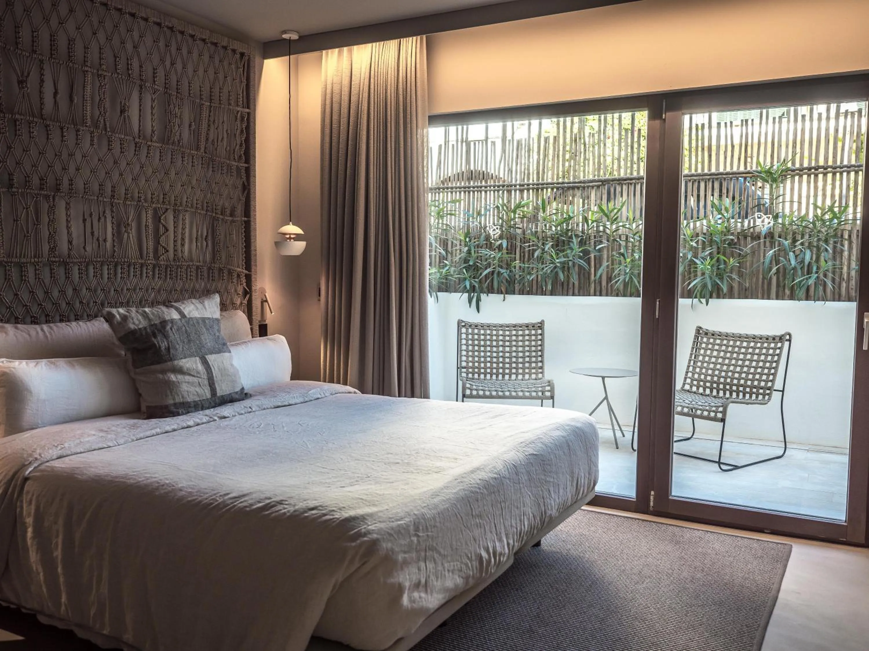 Photo of the whole room, Bed in Barefoot Hotel Mallorca