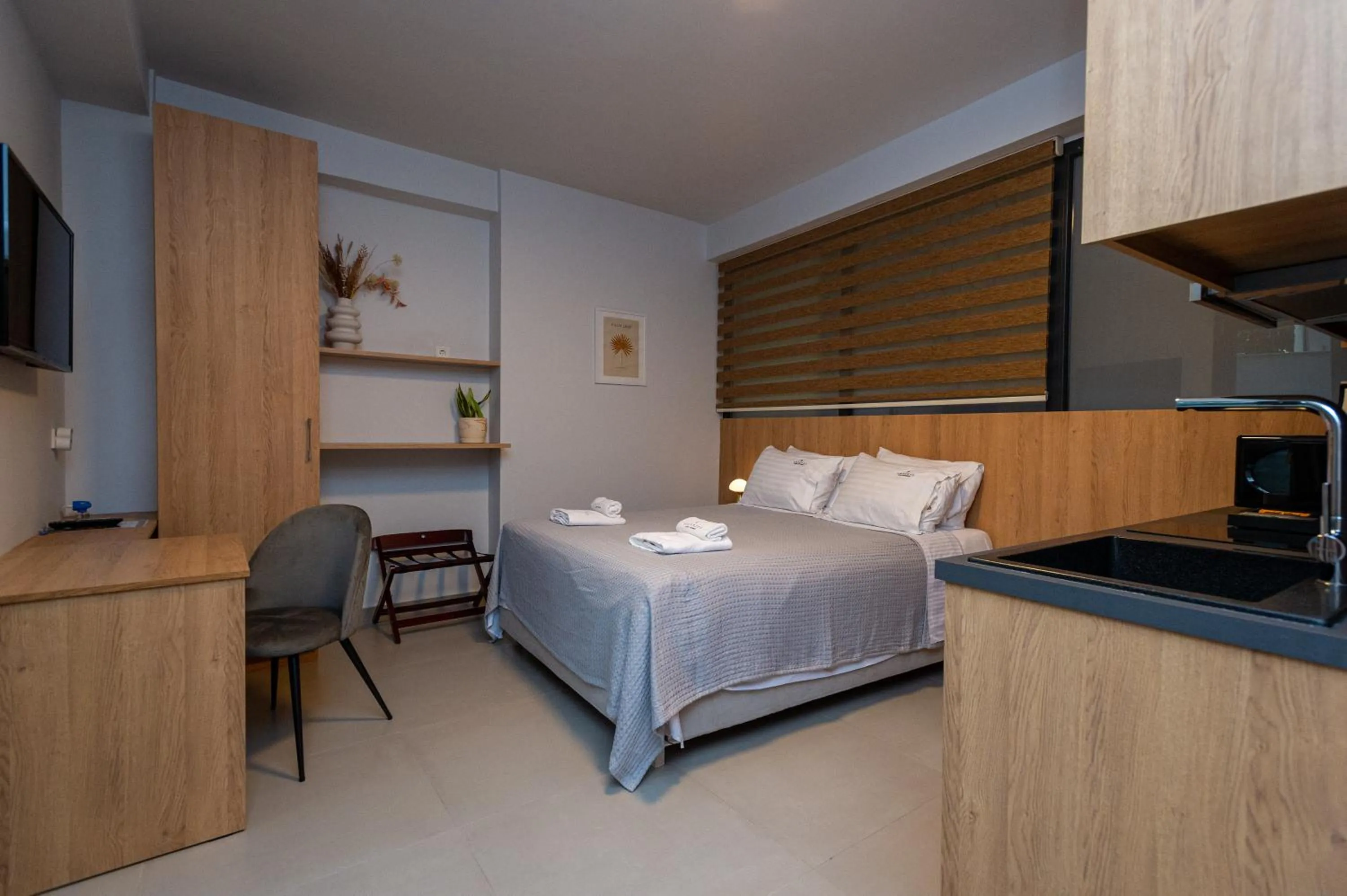 Bed in Empress Luxury Residences