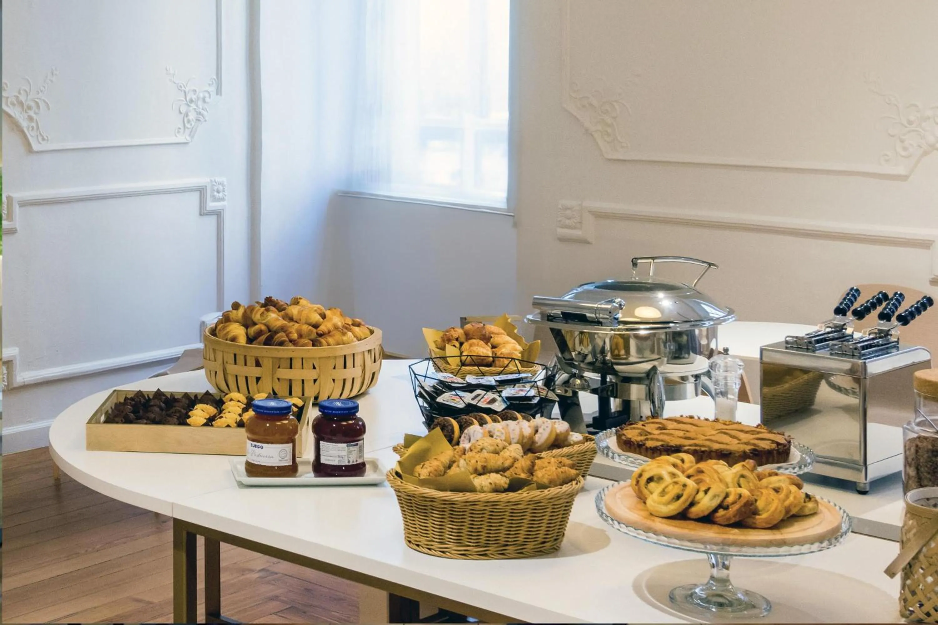 Breakfast in B&B HOTEL Habitat Giussano