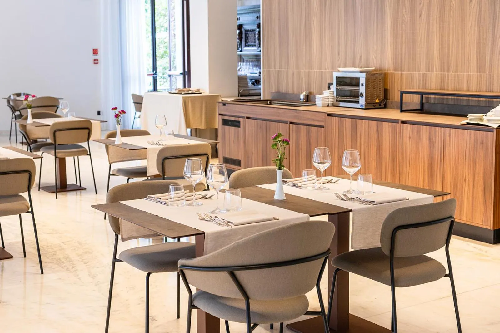 Restaurant/places to eat in B&B HOTEL Habitat Giussano