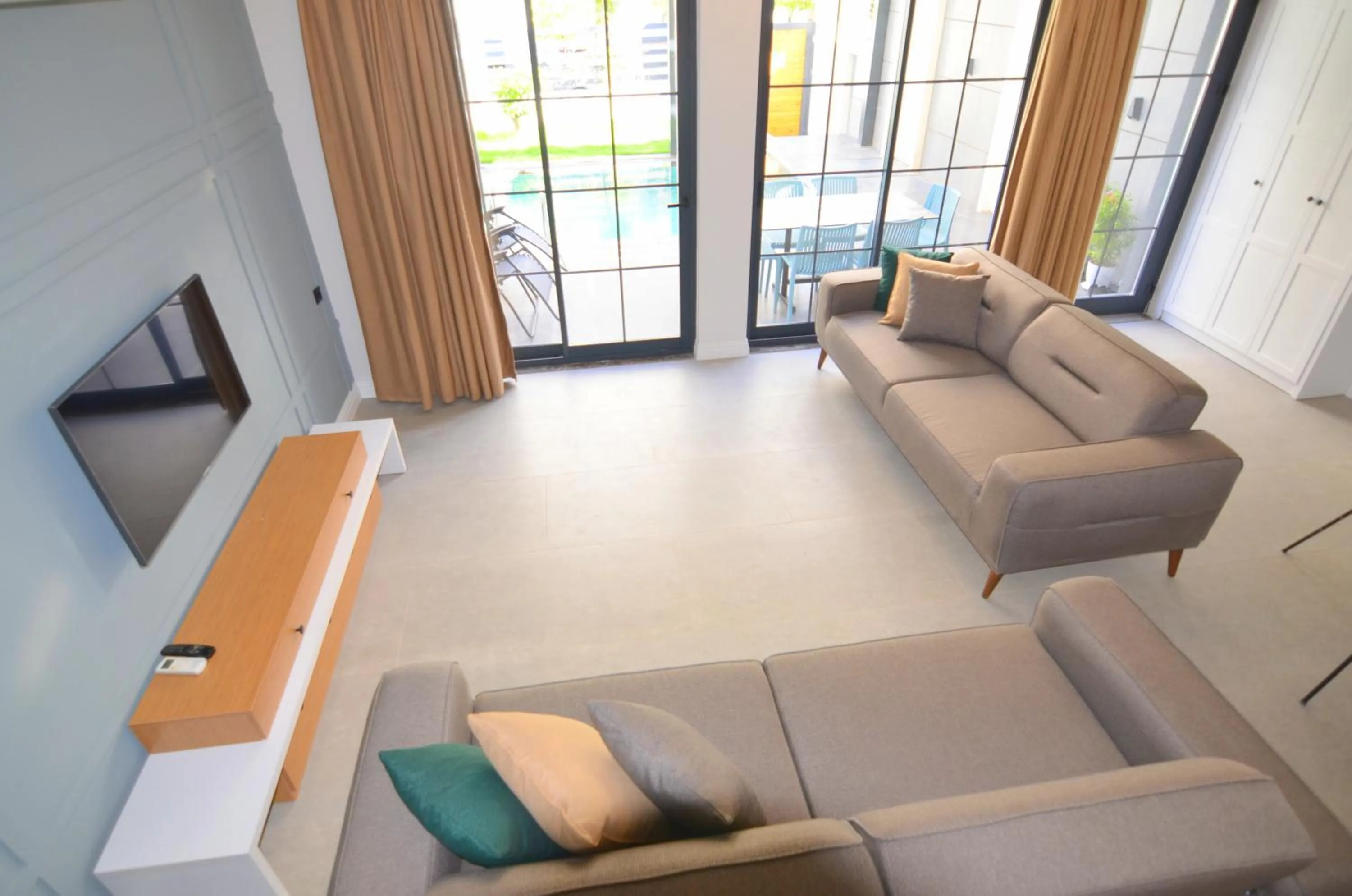 TV and multimedia in Juglans Suites