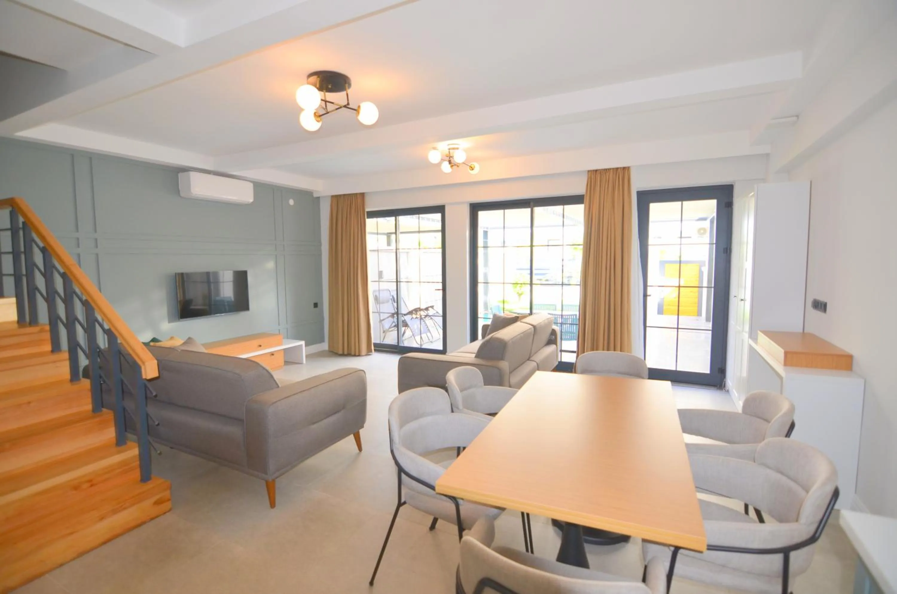 Photo of the whole room in Juglans Suites