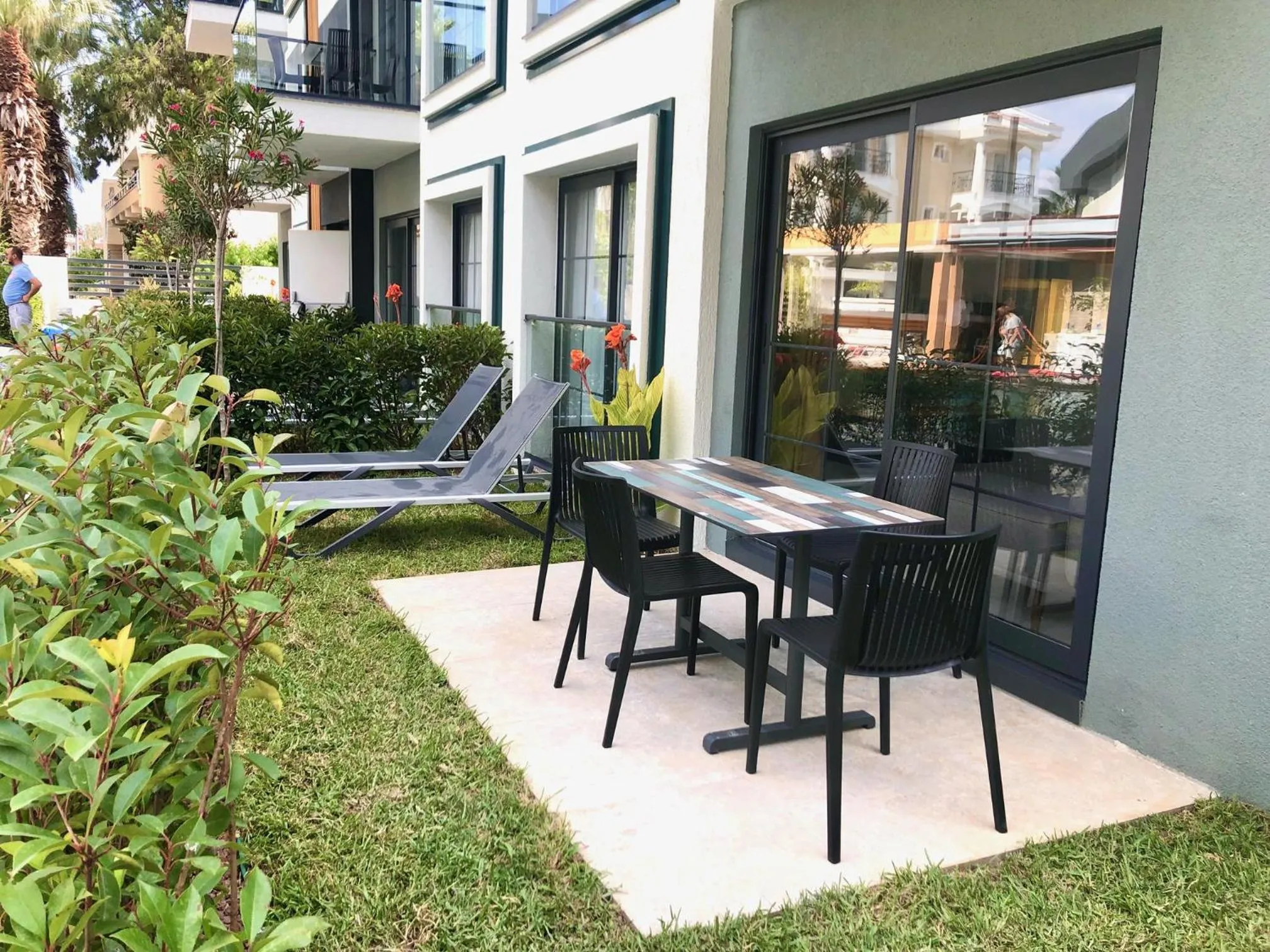 Patio in Juglans Suites