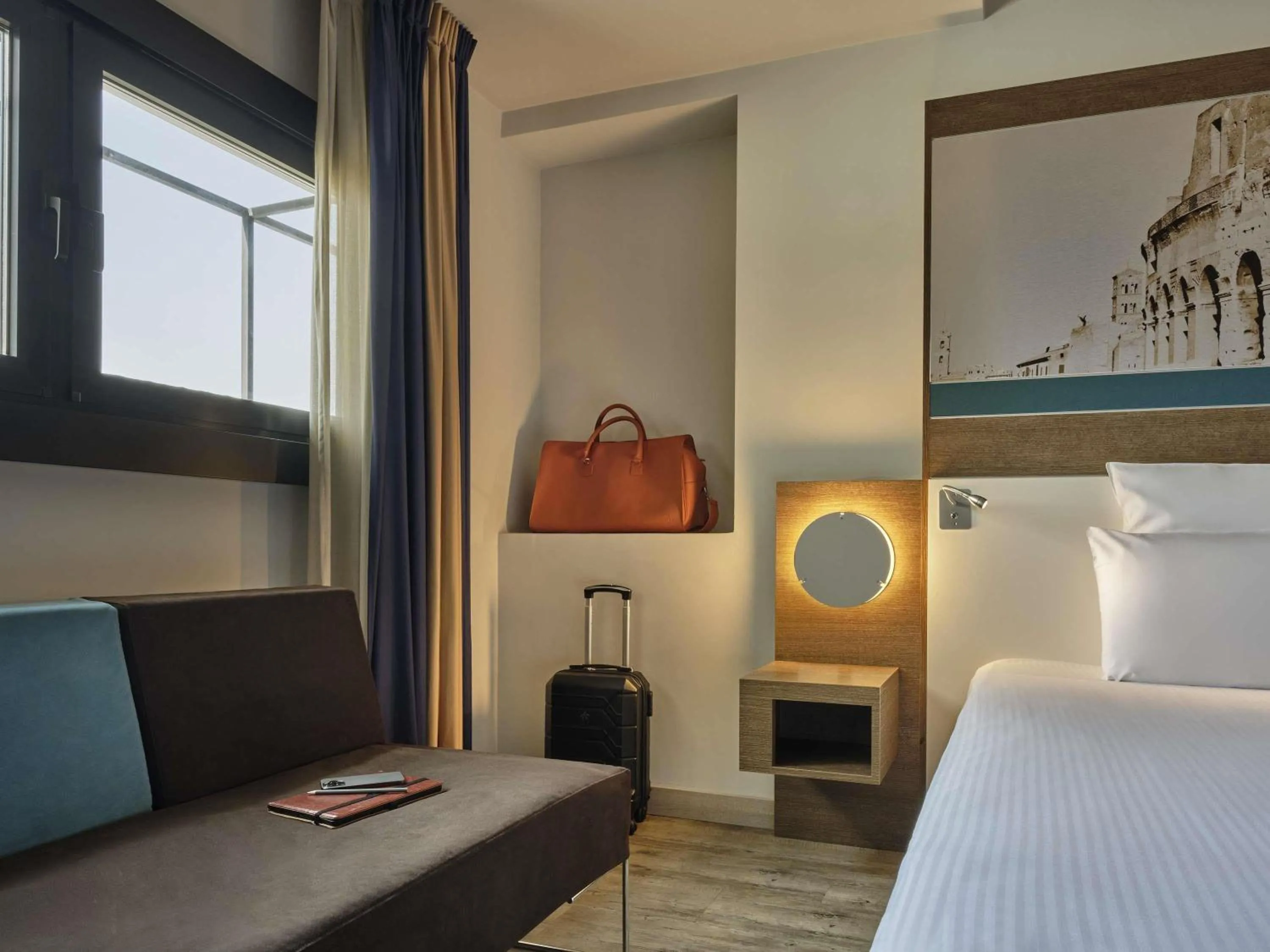 Bedroom, Bed in Mercure Roma Centro Colosseo