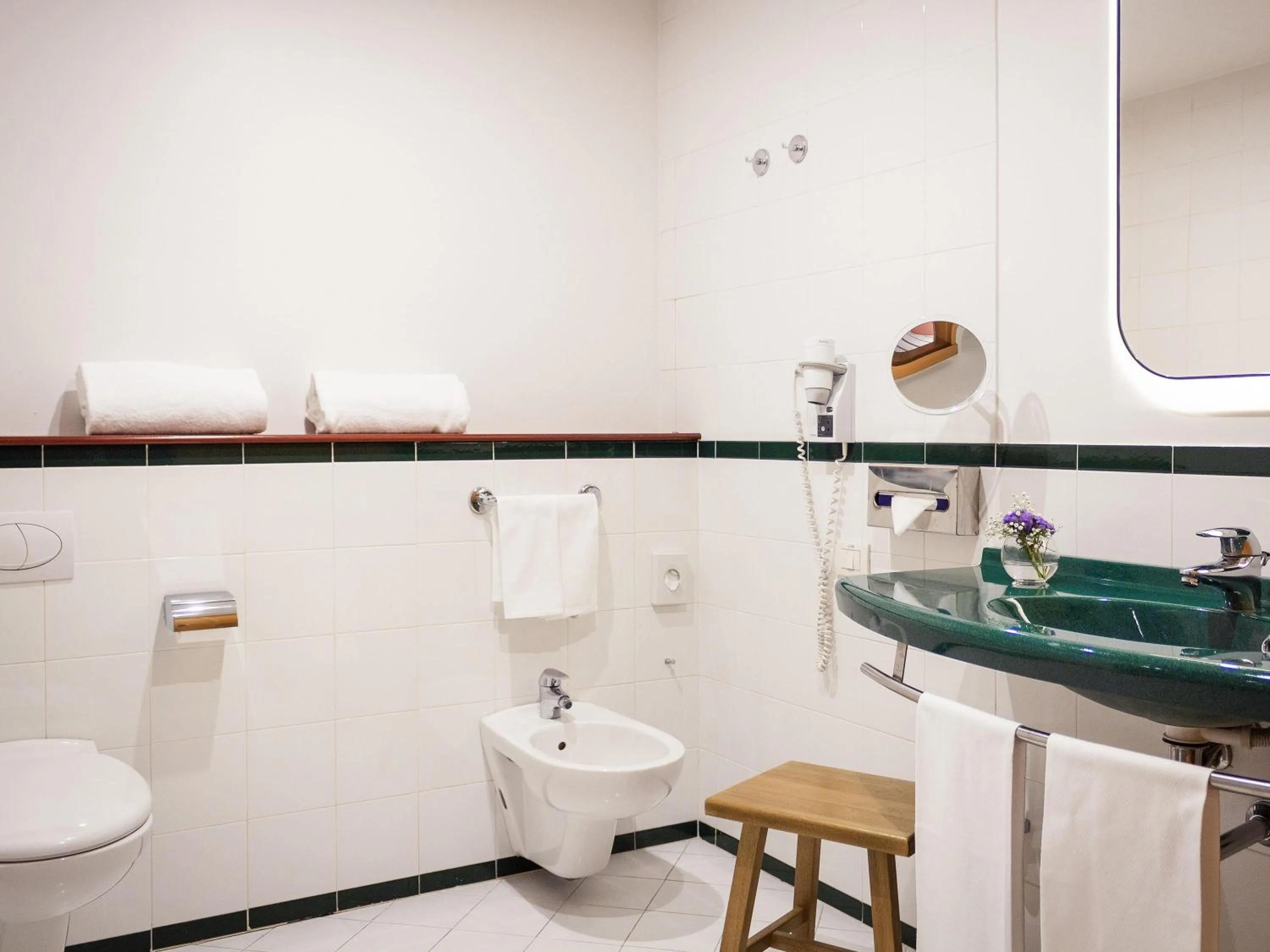 Bedroom in Hotel Mercure Roma Corso Trieste