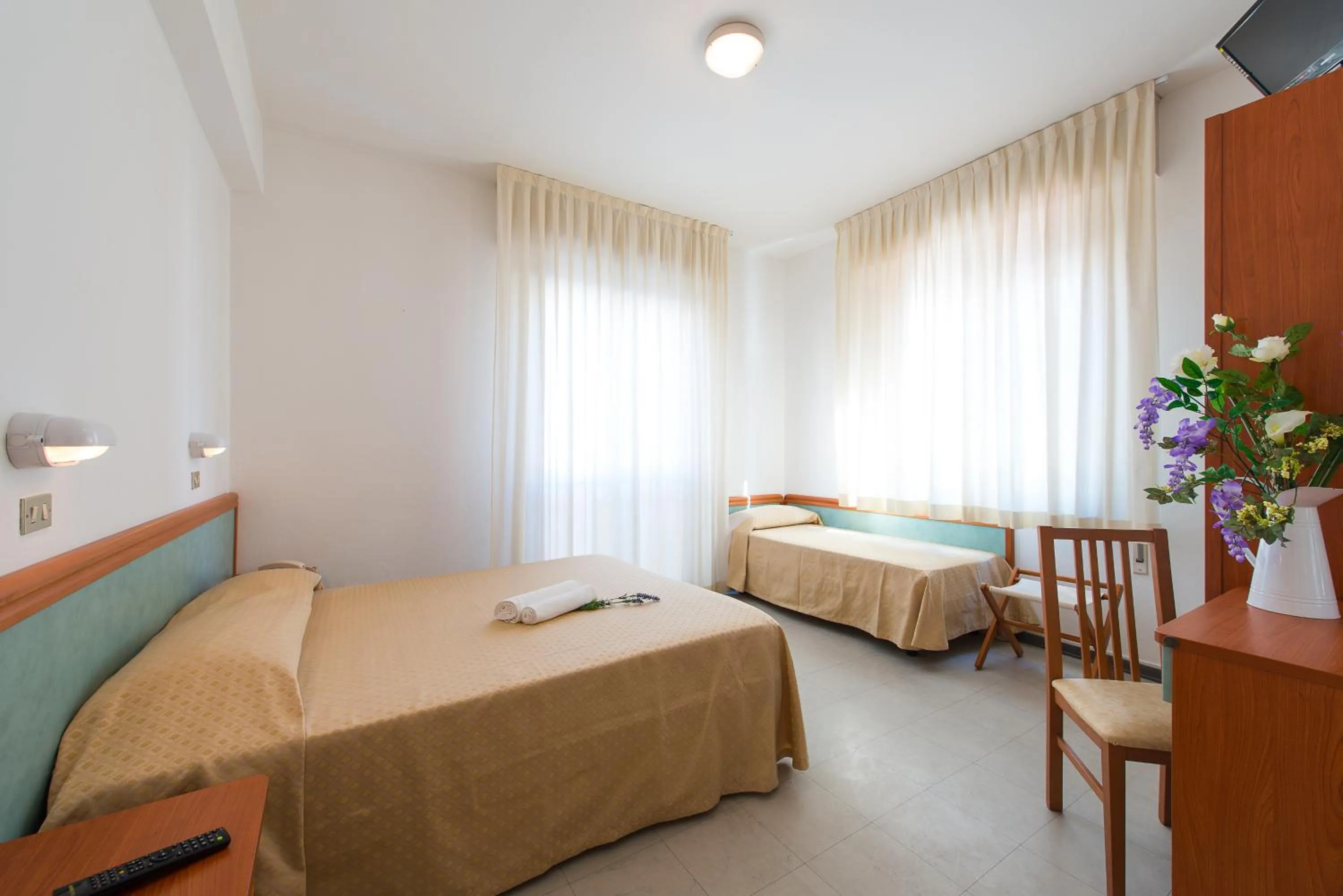 Bedroom in Hotel Sirena