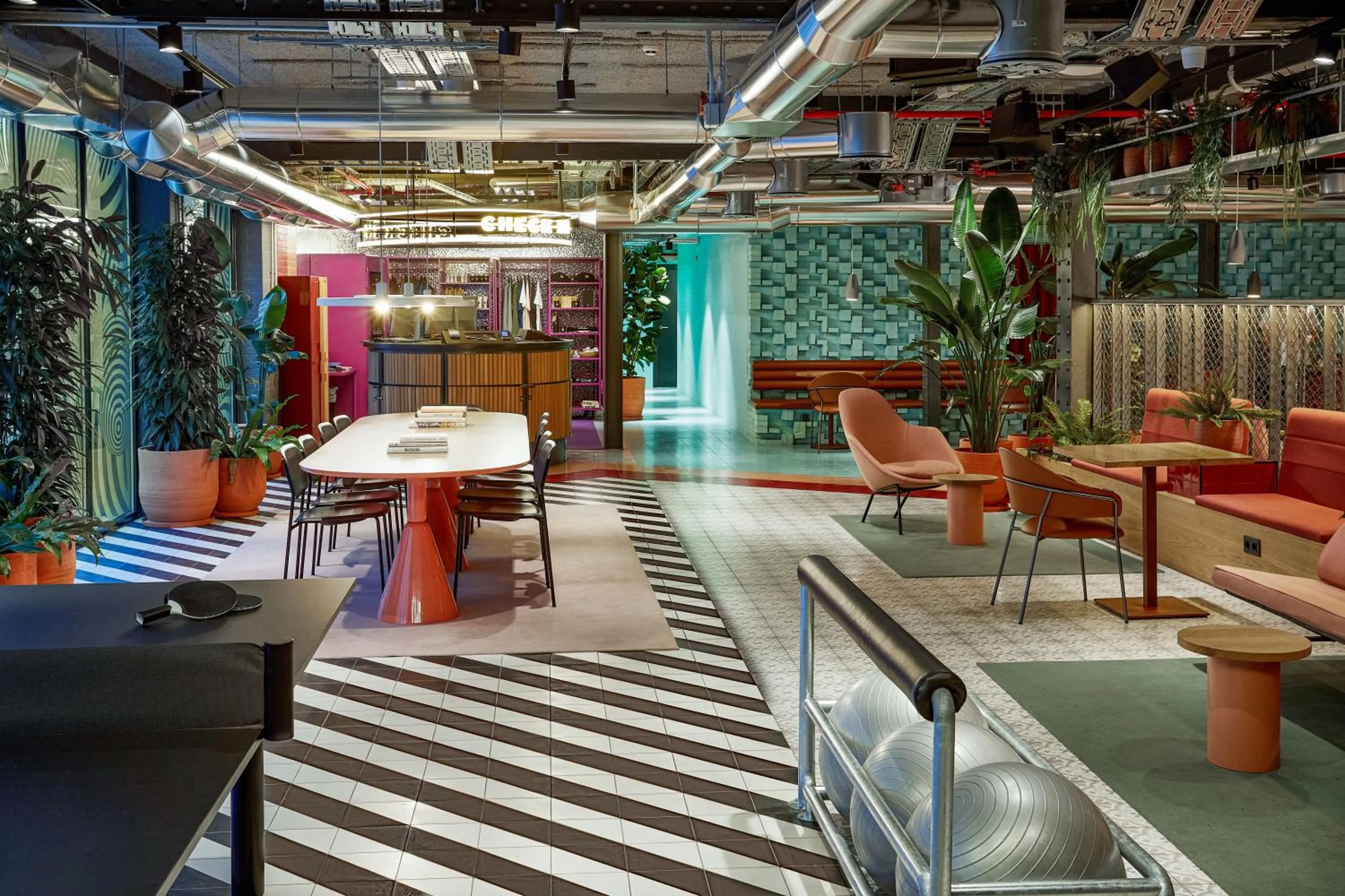 Lobby or reception in The Social Hub Madrid 4 star