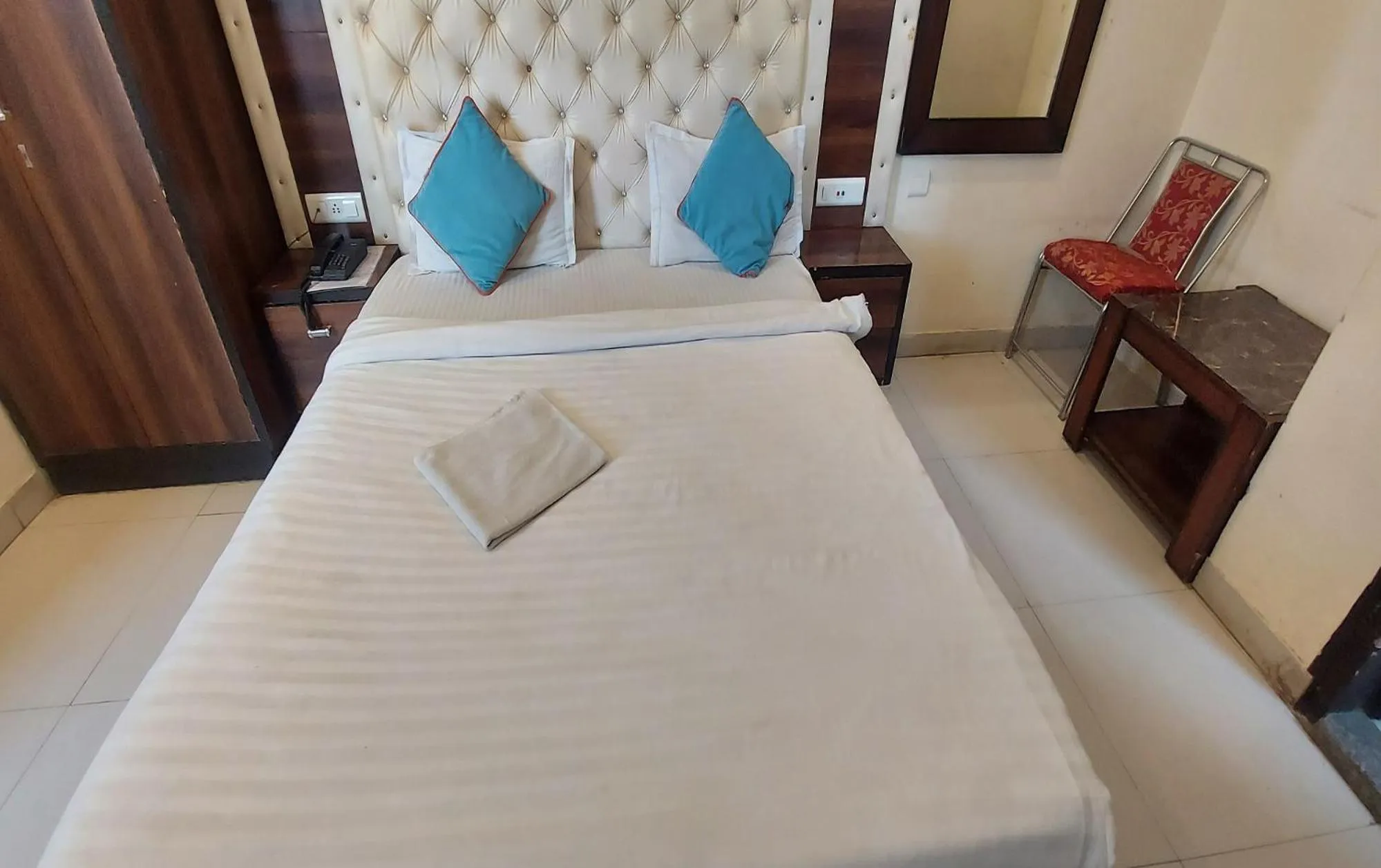 Photo of the whole room in Hotel Eden