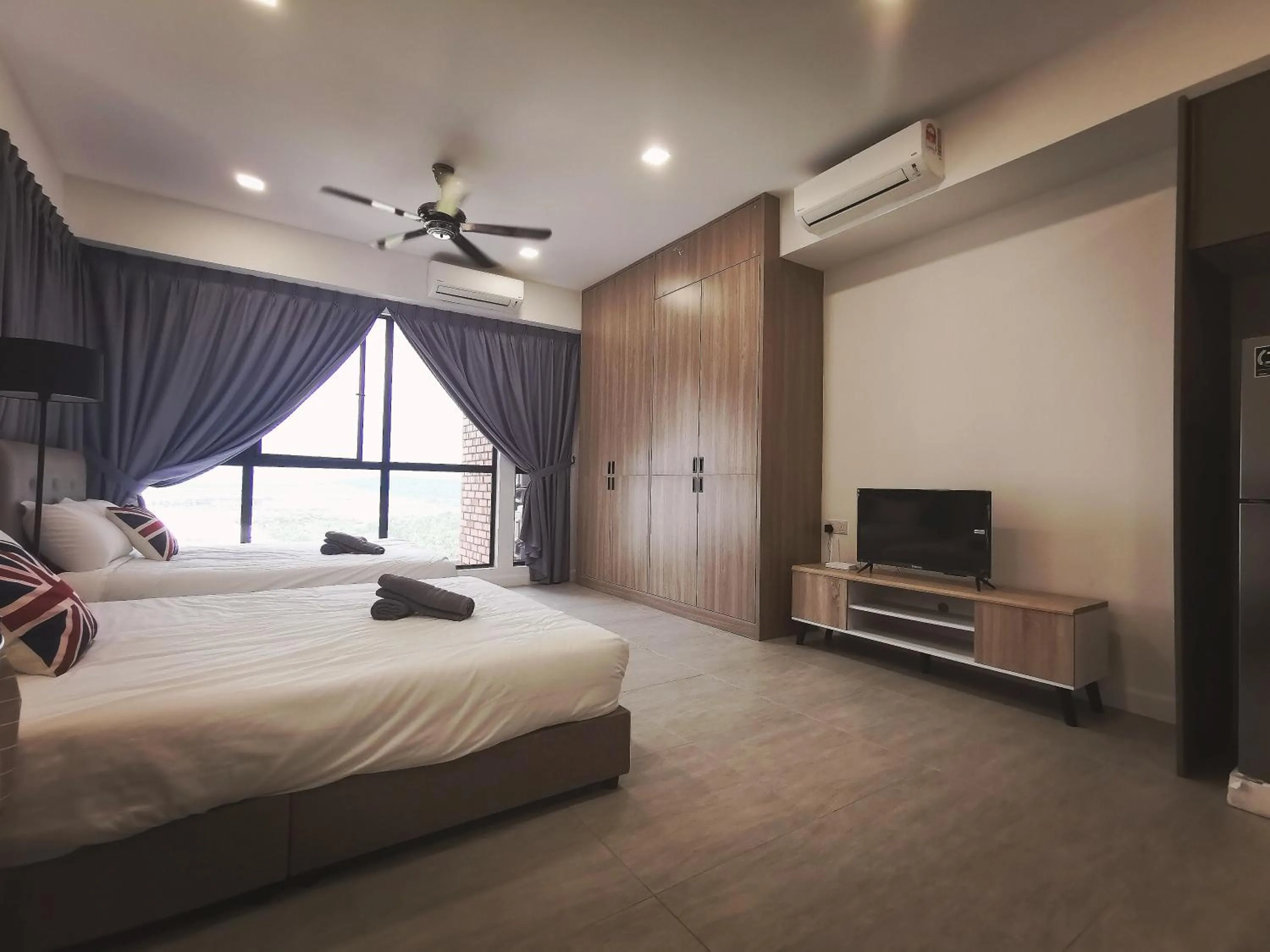 Communal lounge/ TV room, Bed in Bell Suite - The Premium Suite @ Sepang