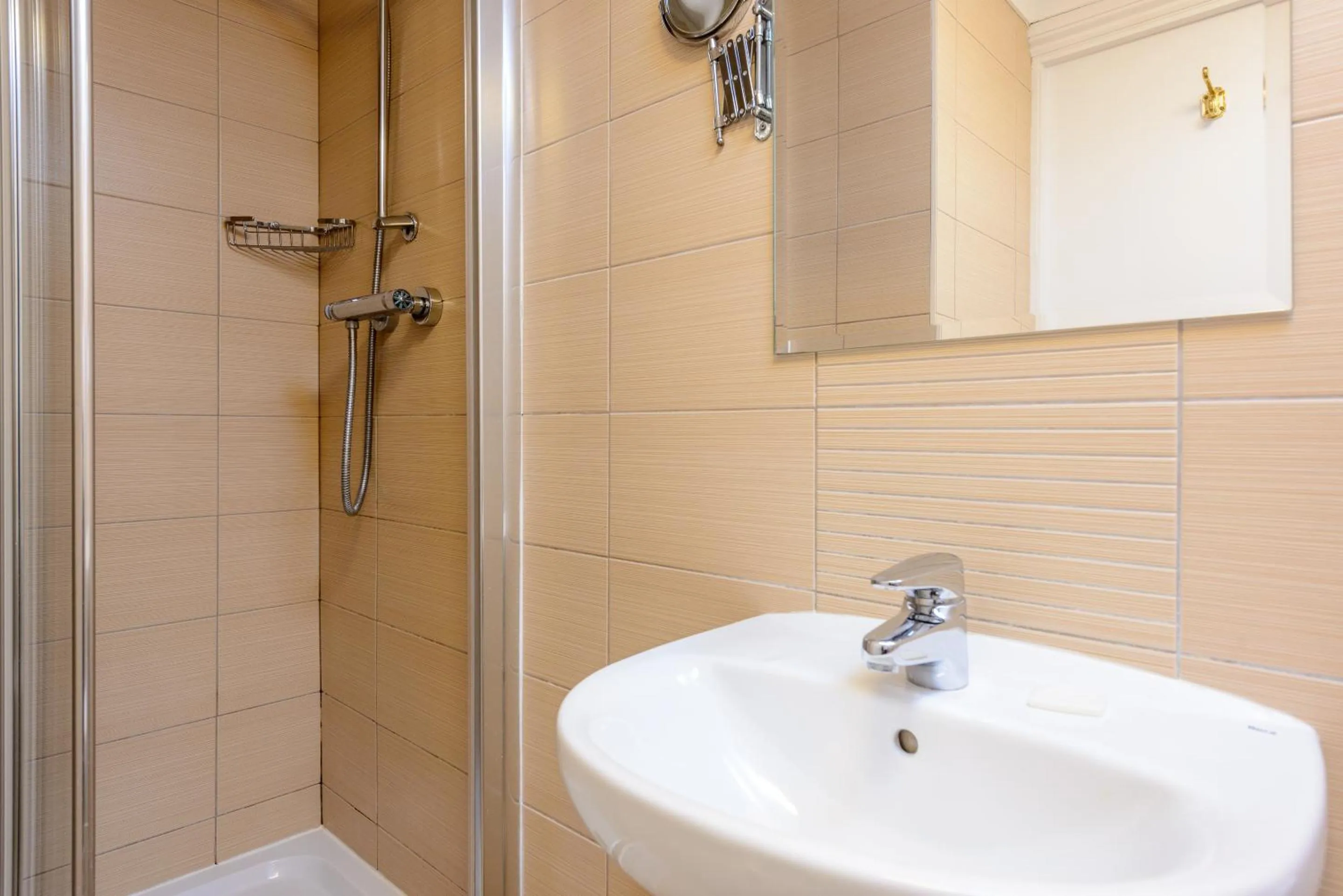 Bathroom in The Retreat New Forest