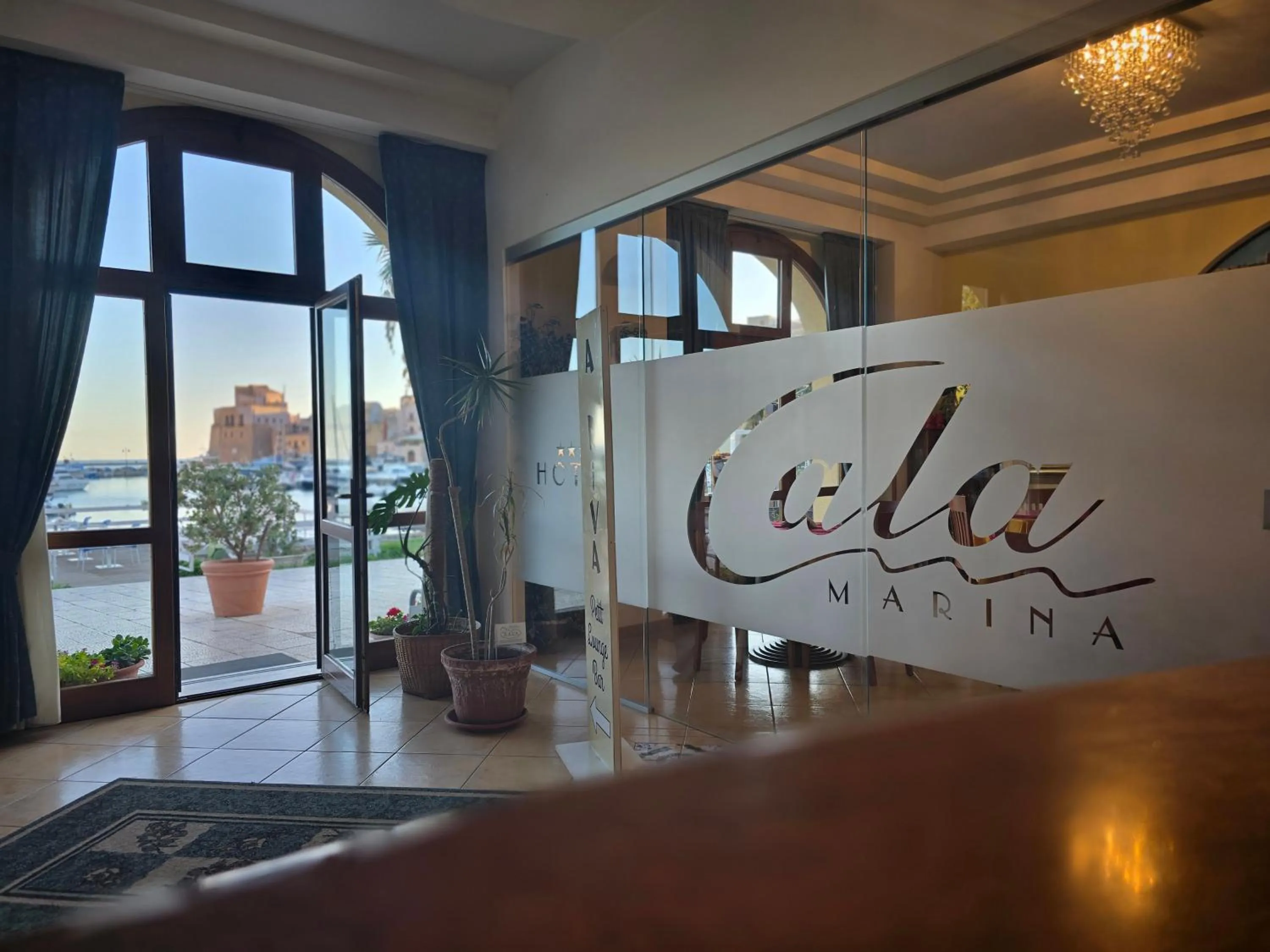 Lobby or reception in Hotel Cala Marina