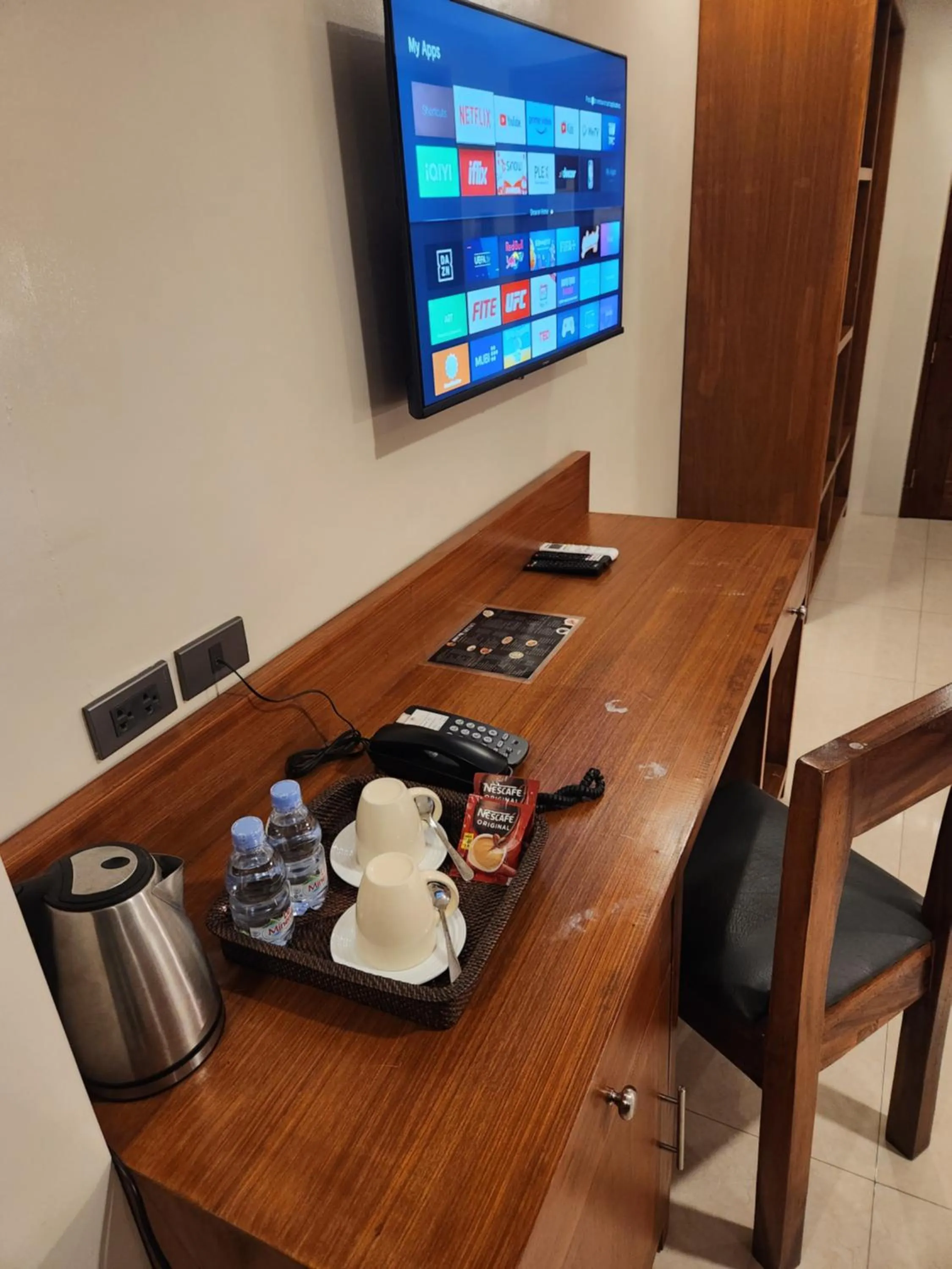 Coffee/tea facilities in Hotel Herencia 625