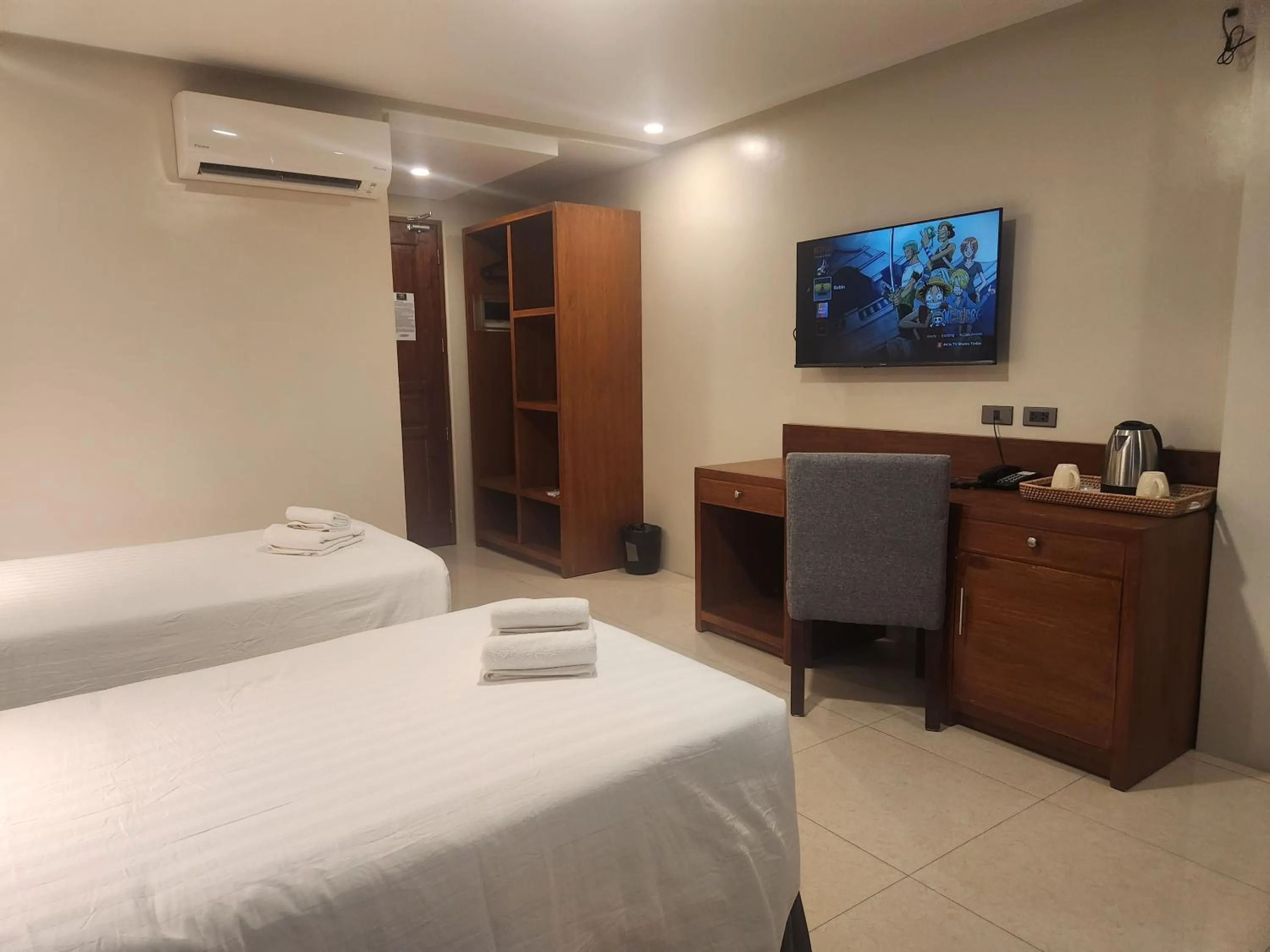 Photo of the whole room, Bed in Hotel Herencia 625