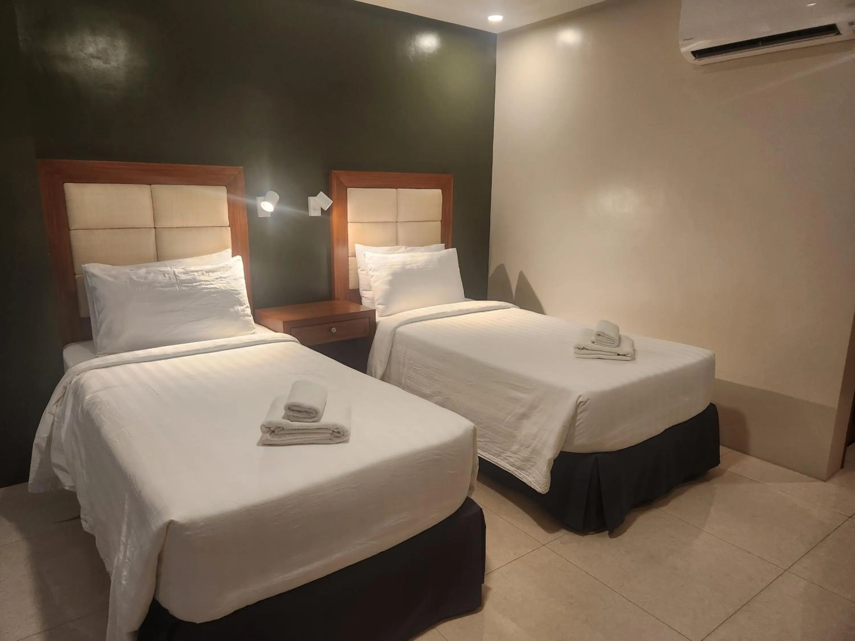 Bed in Hotel Herencia 625