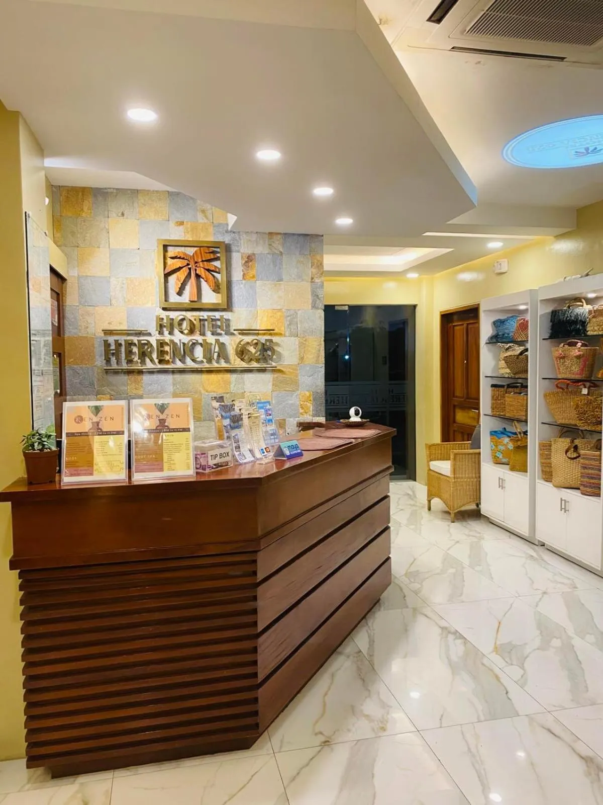 Lobby or reception in Hotel Herencia 625