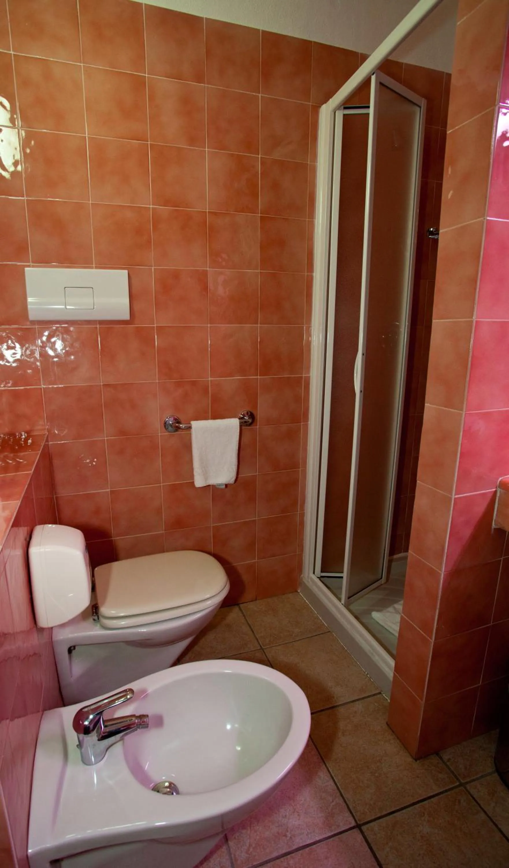 Shower in Hotel Moderno