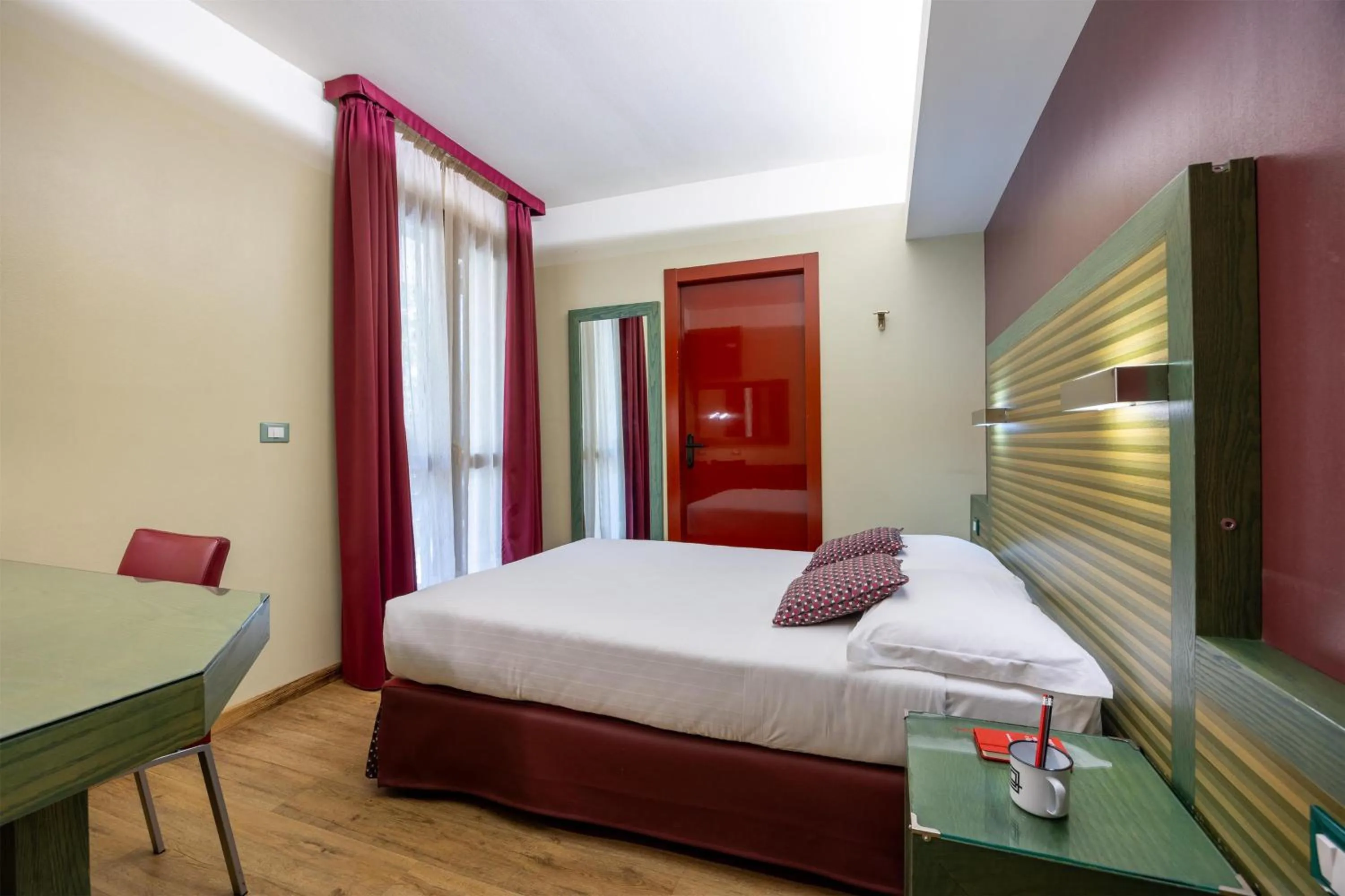 Bedroom, Bed in La Villa - Sure Hotel Collection by Best Western