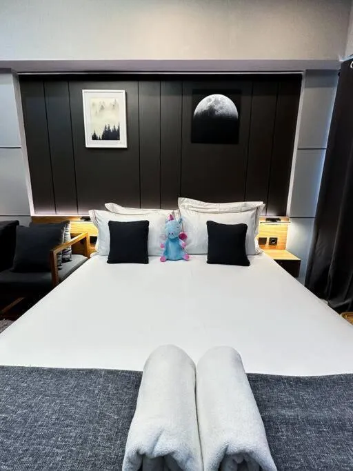 Bed in Amandalu at Orchard apartemen