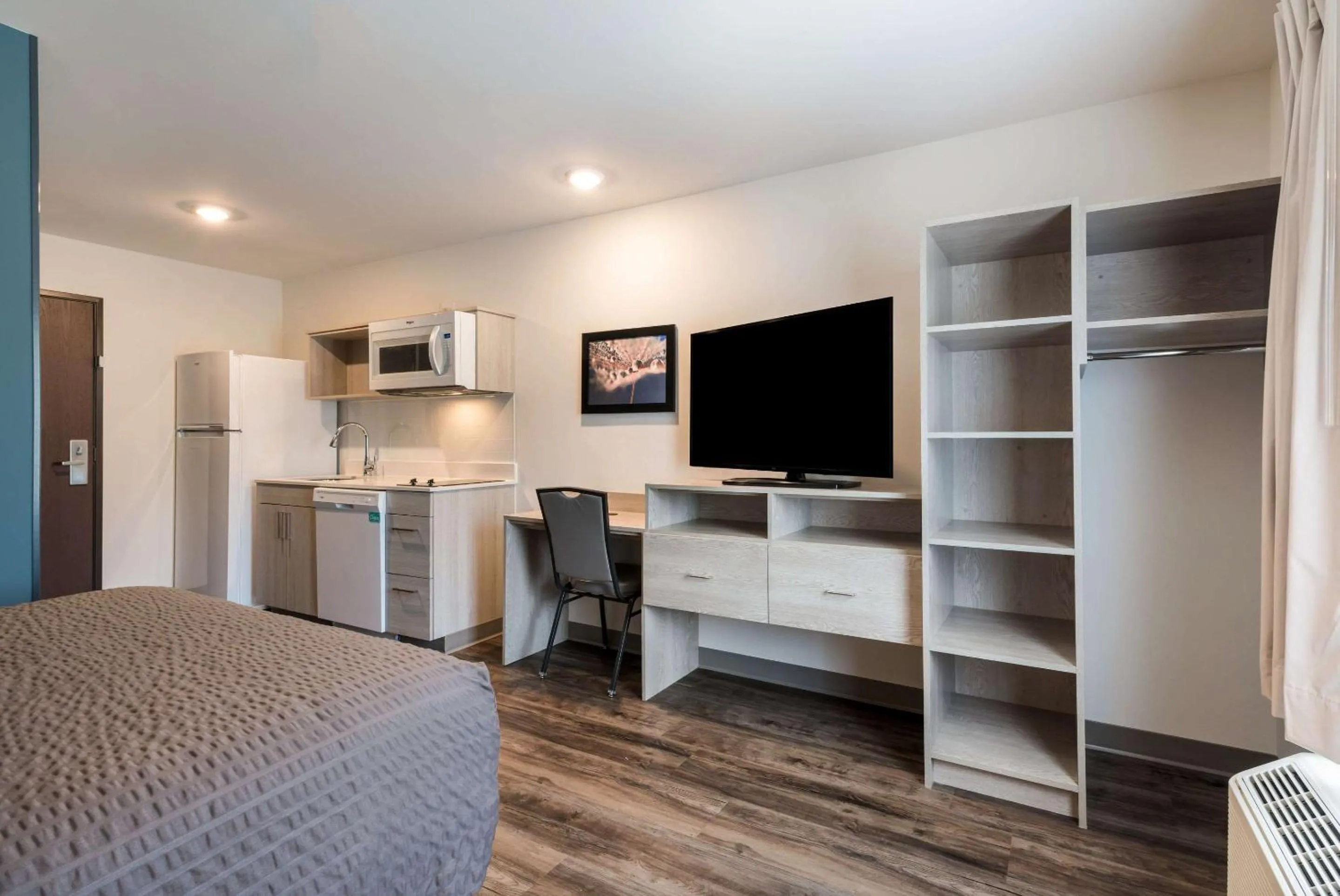 Kitchen or kitchenette in WoodSpring Suites Greensboro - High Point North