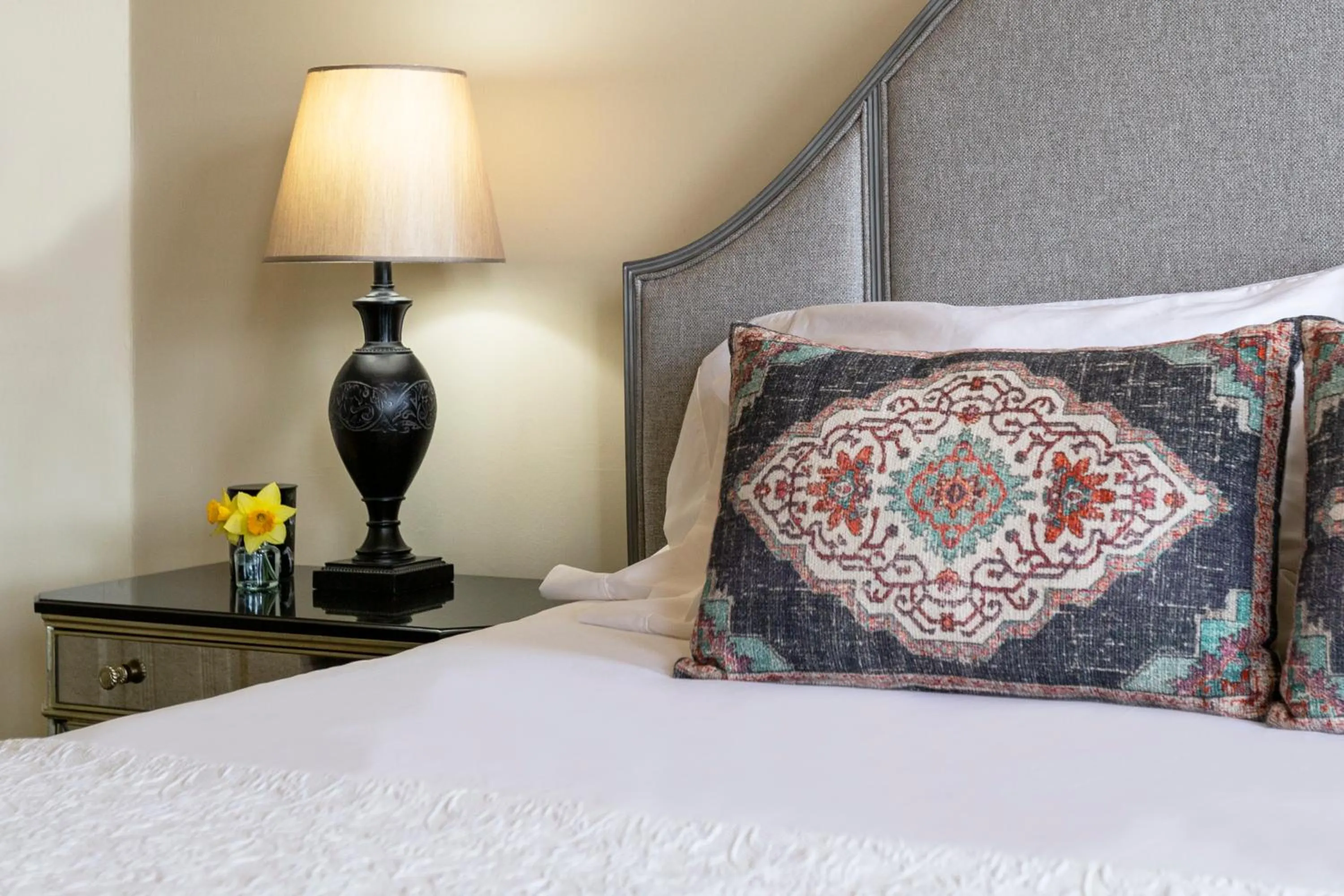 Bed in Pinc Lady Mansion