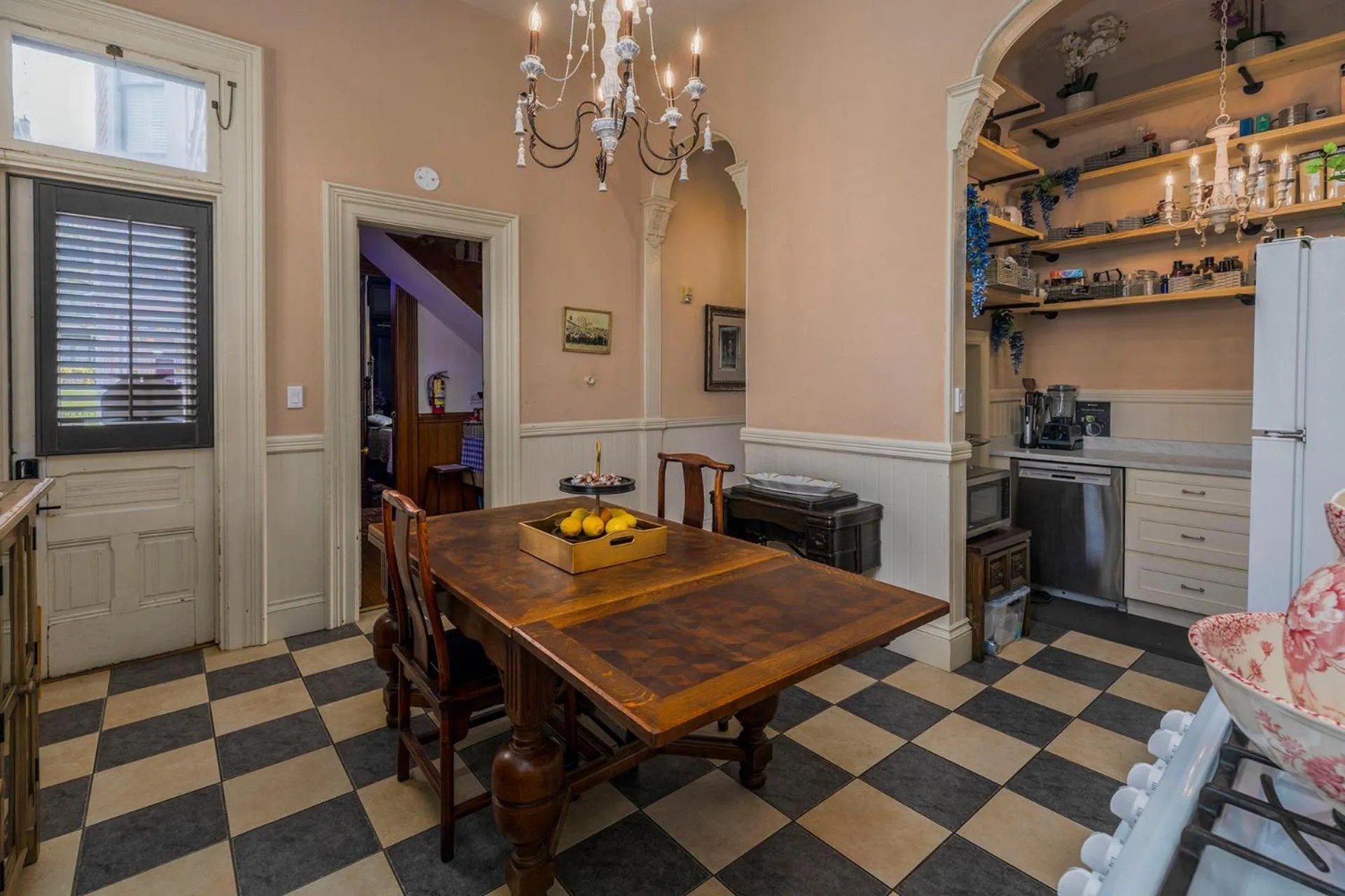 kitchen in Pinc Lady Mansion