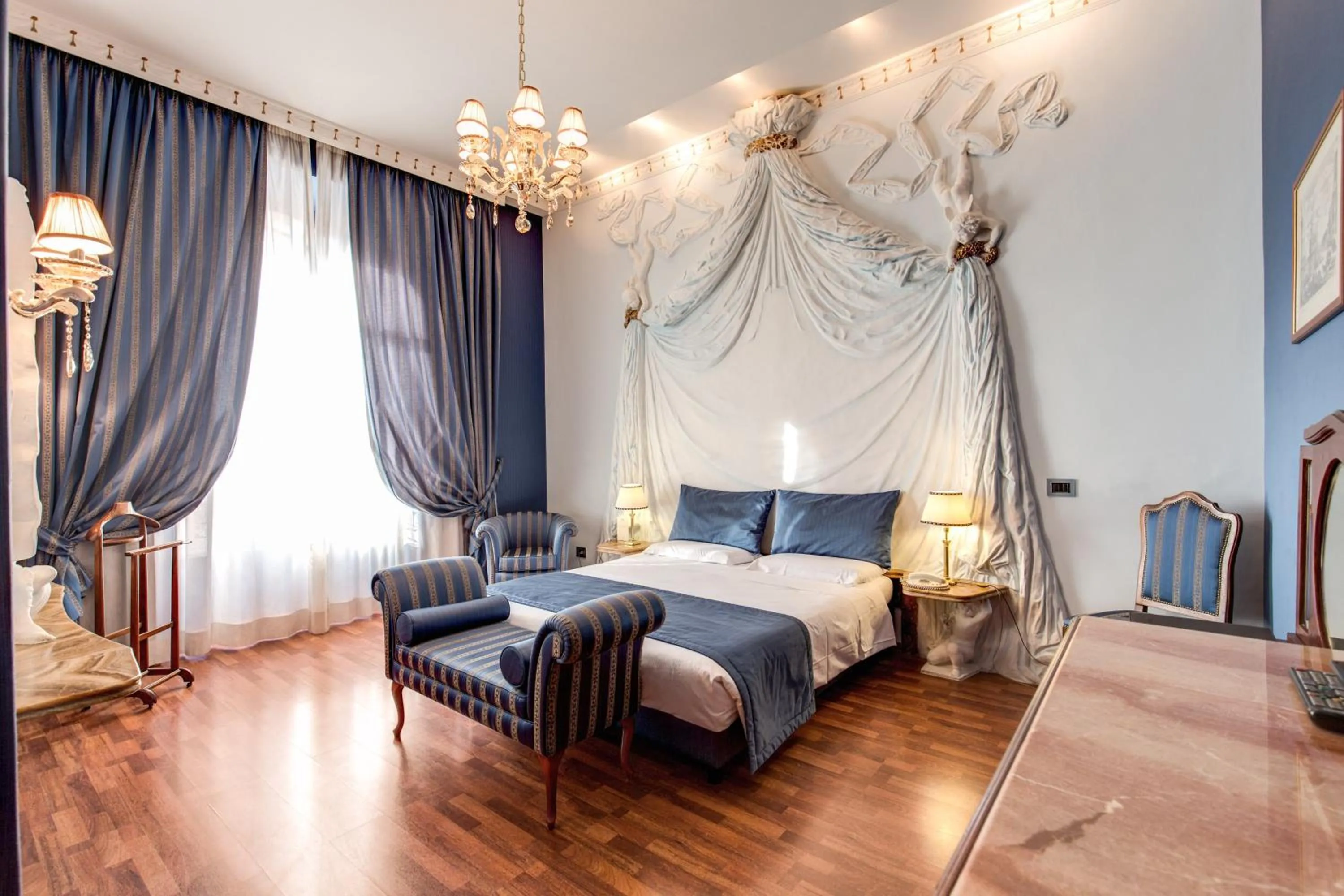 Bedroom, Bed in Hotel Impero
