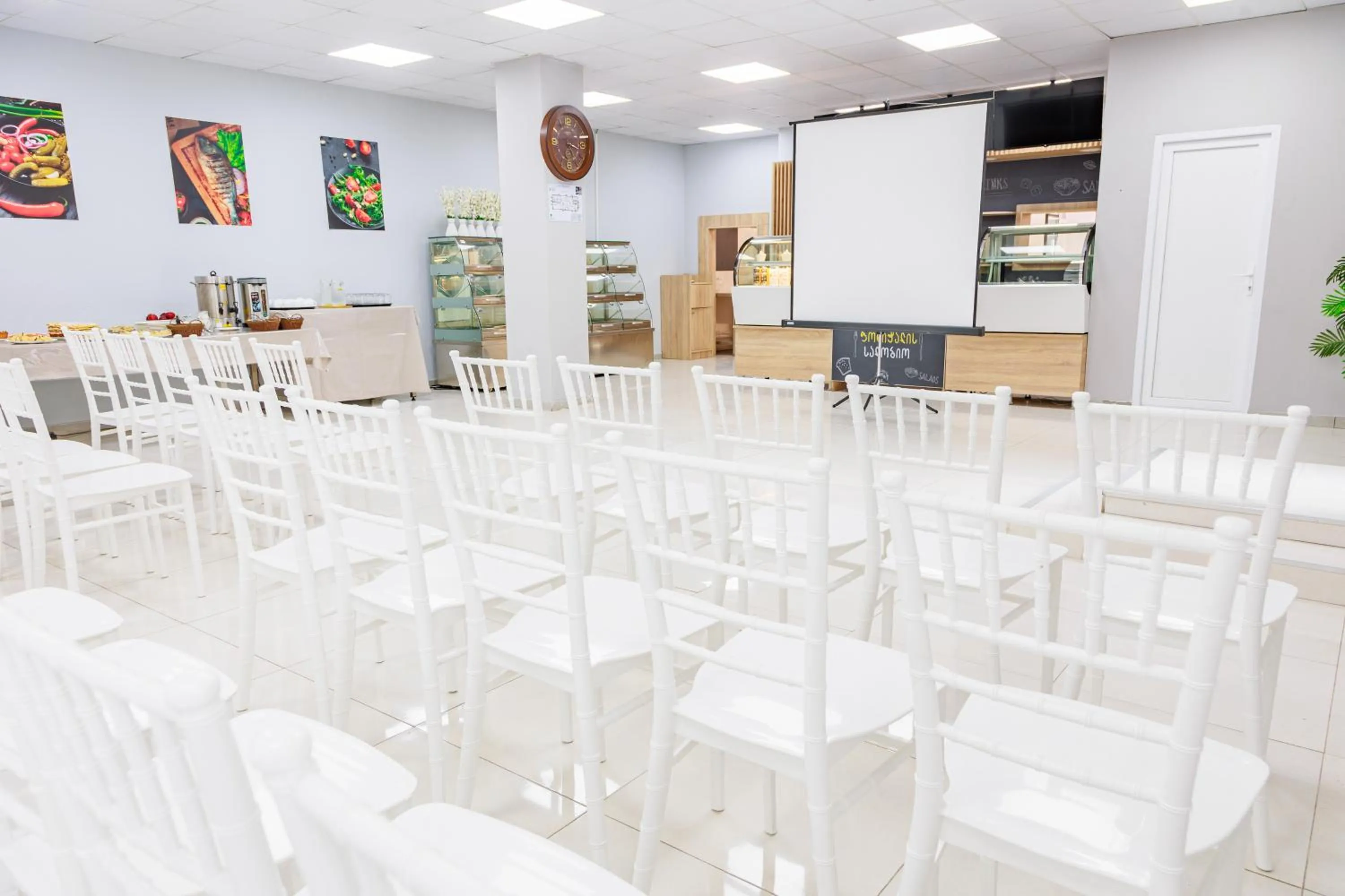 Banquet/Function facilities in Route Hotel