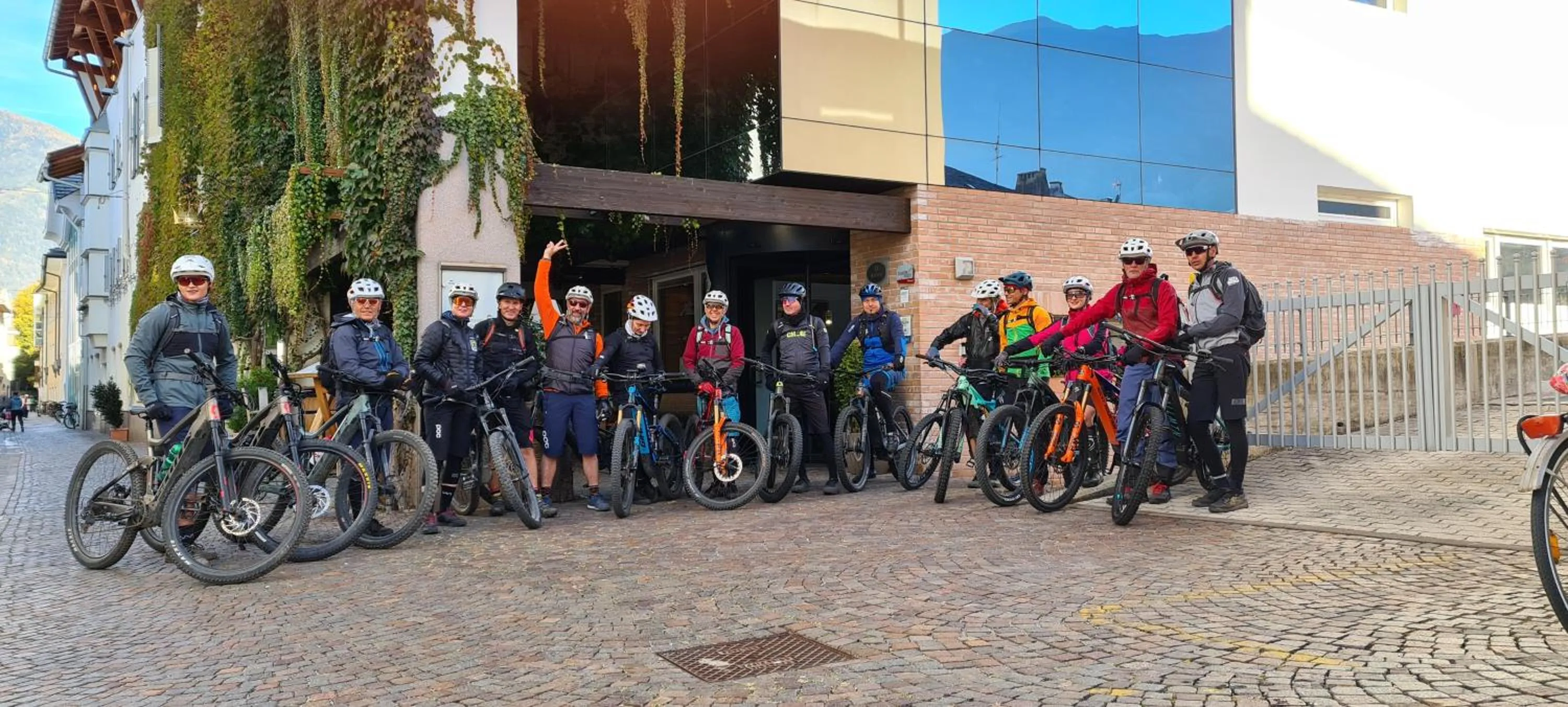 Cycling in KRONE eat drink stay