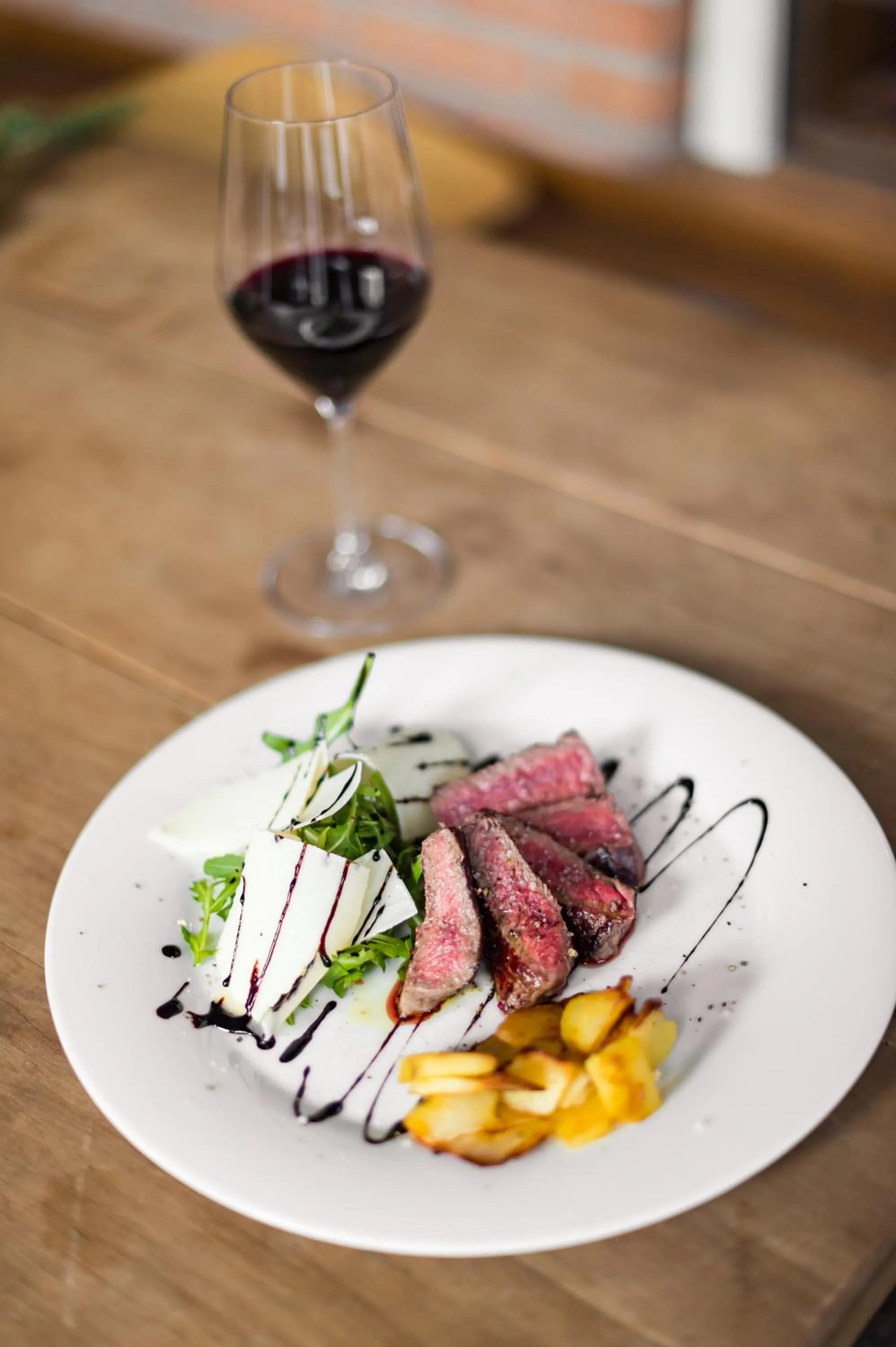 Food and drinks in KRONE eat drink stay