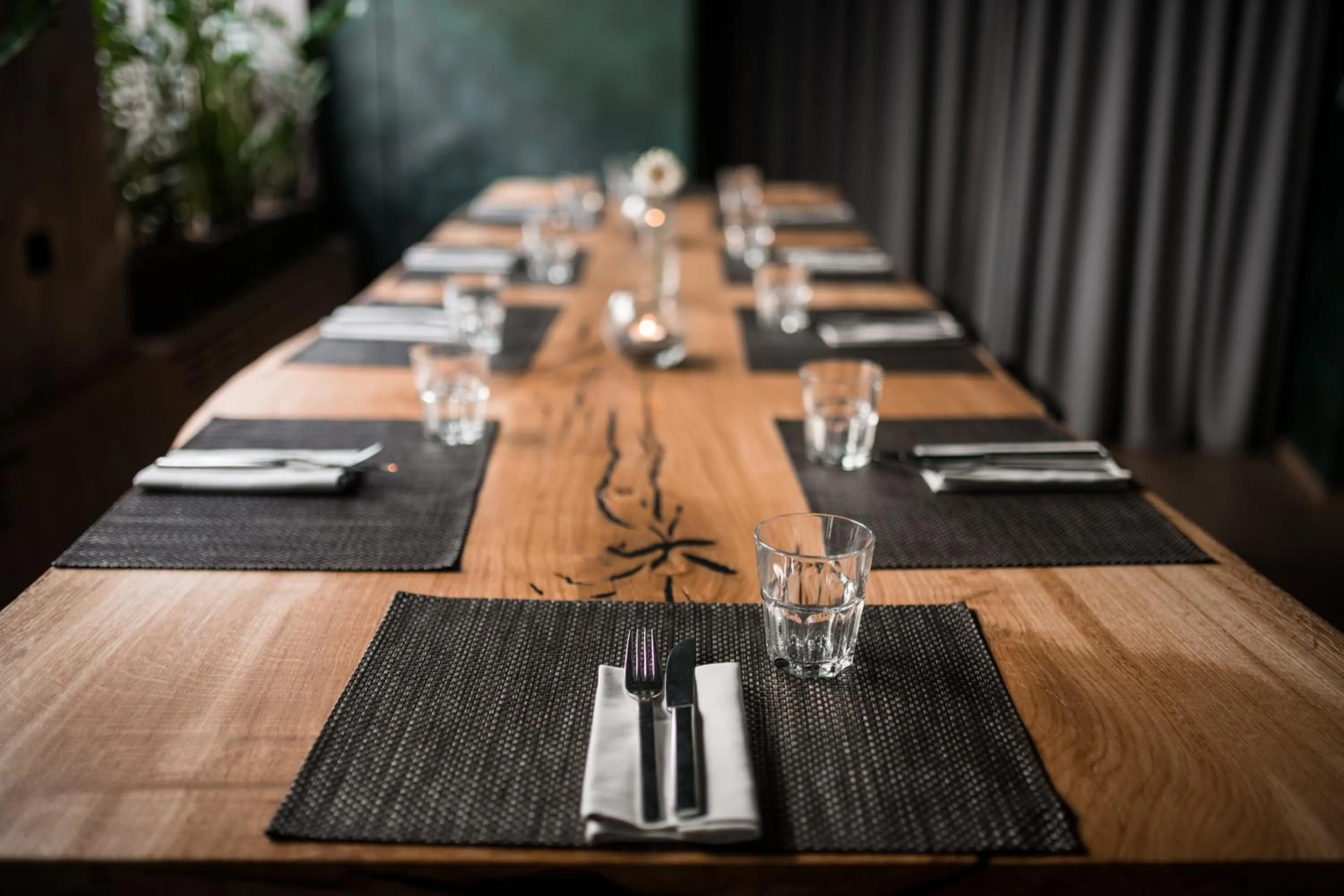 Restaurant/places to eat in KRONE eat drink stay