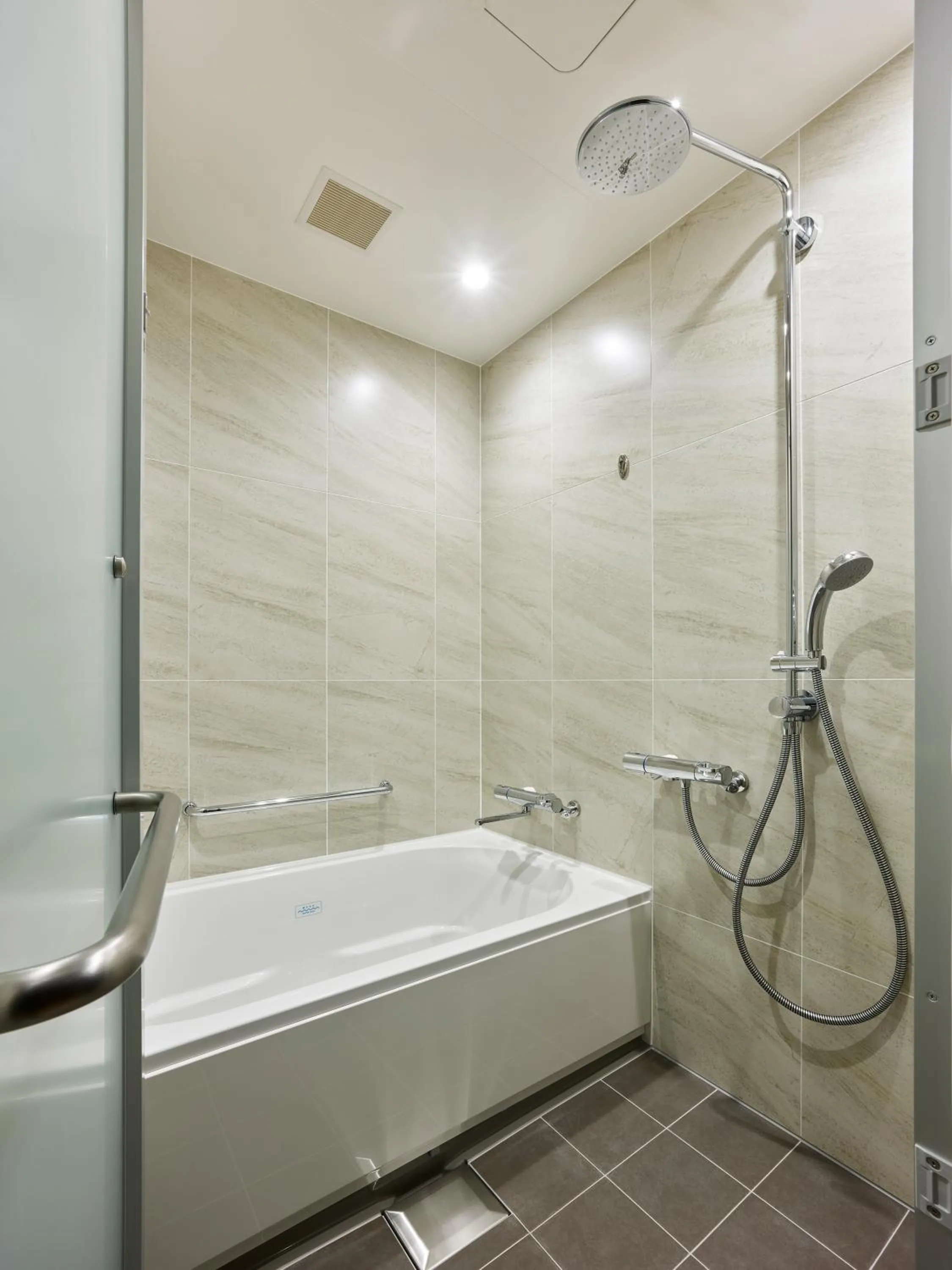 Executive Twin Room with Kitchen in Mitsui Garden Hotel Kashiwa-no-ha Park Side - Chiba