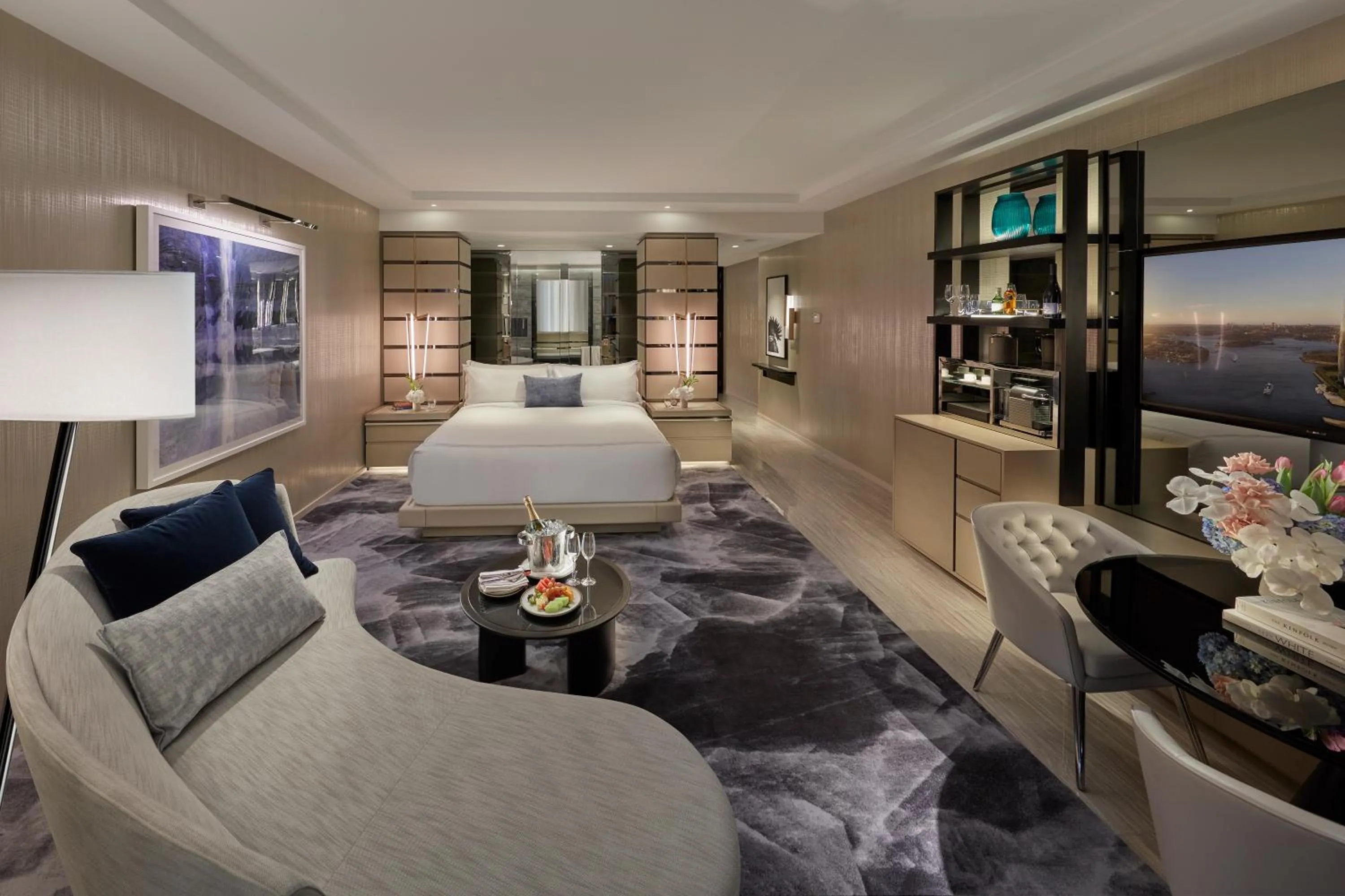 Photo of the whole room, Bed in Crown Towers Sydney