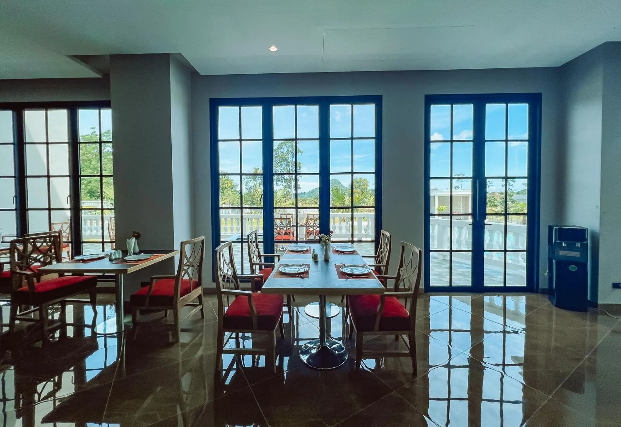 Restaurant/places to eat in Grand Lord Hotel & Residence - Khao chi chan Pattaya