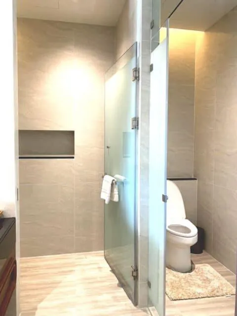 Shower in Grand Lord Hotel & Residence - Khao chi chan Pattaya