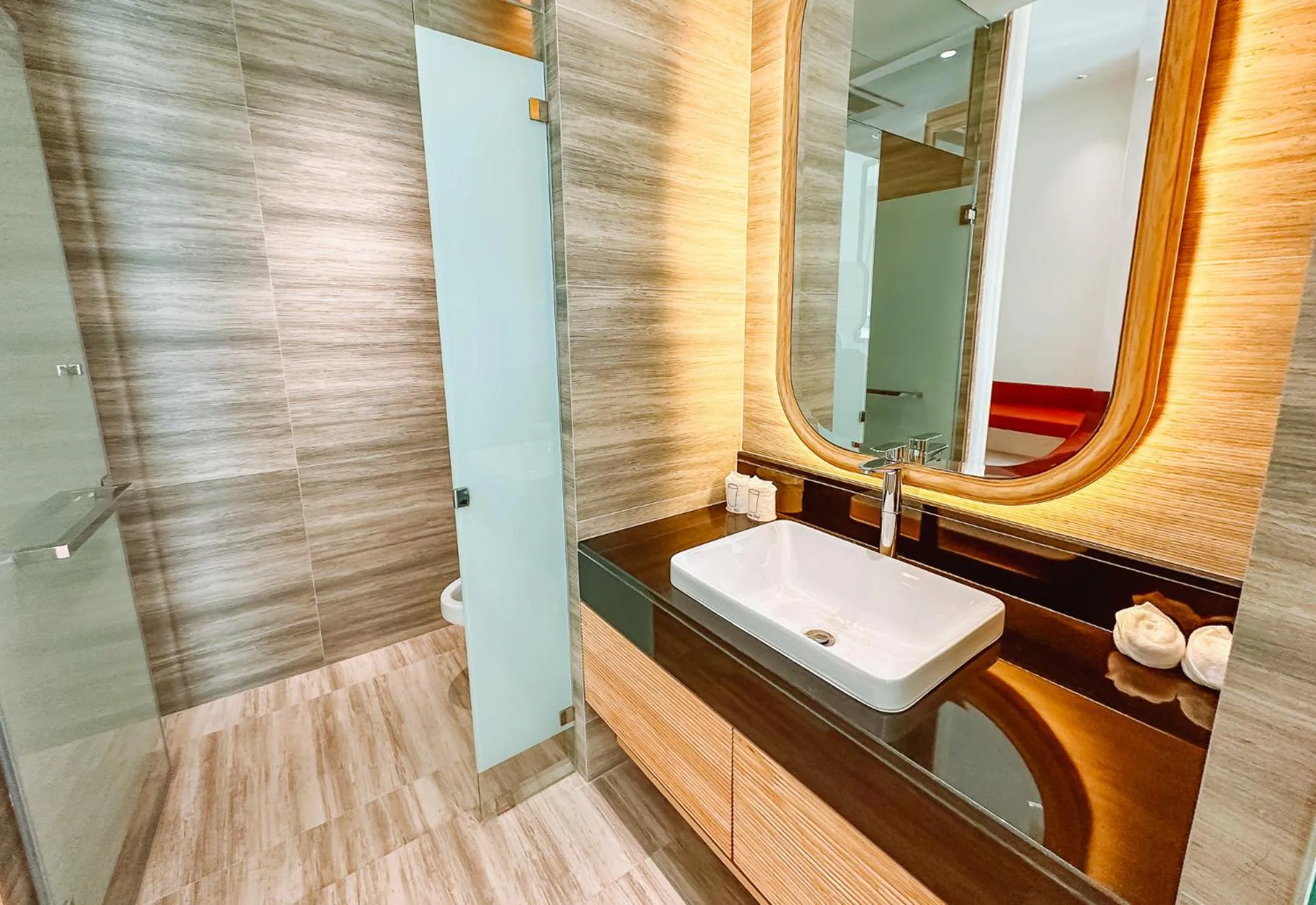 Shower in Grand Lord Hotel & Residence - Khao chi chan Pattaya