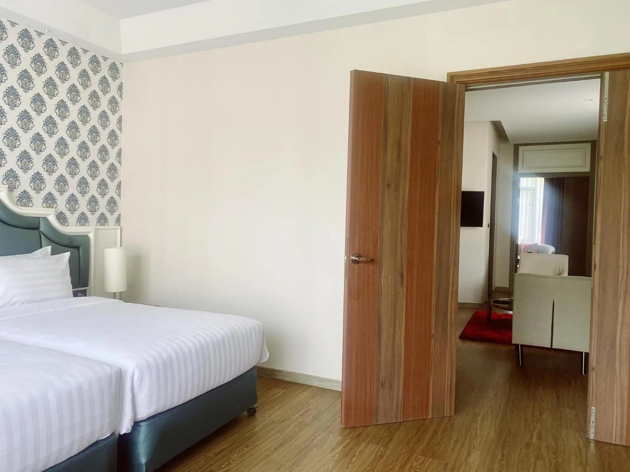 Bedroom, Bed in Grand Lord Hotel & Residence - Khao chi chan Pattaya