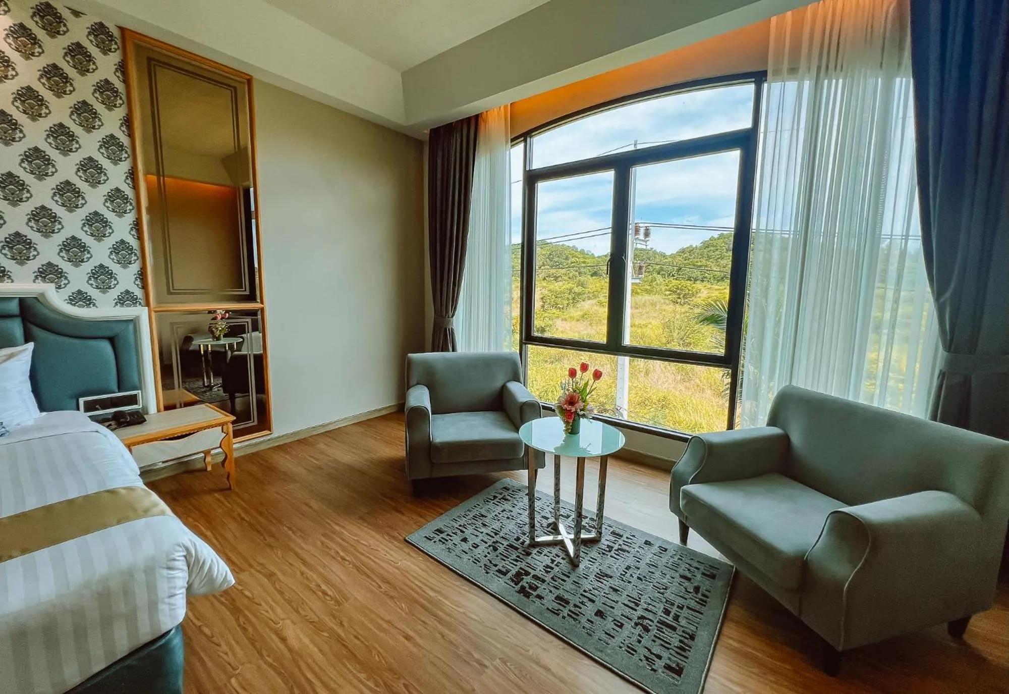 Seating area in Grand Lord Hotel & Residence - Khao chi chan Pattaya