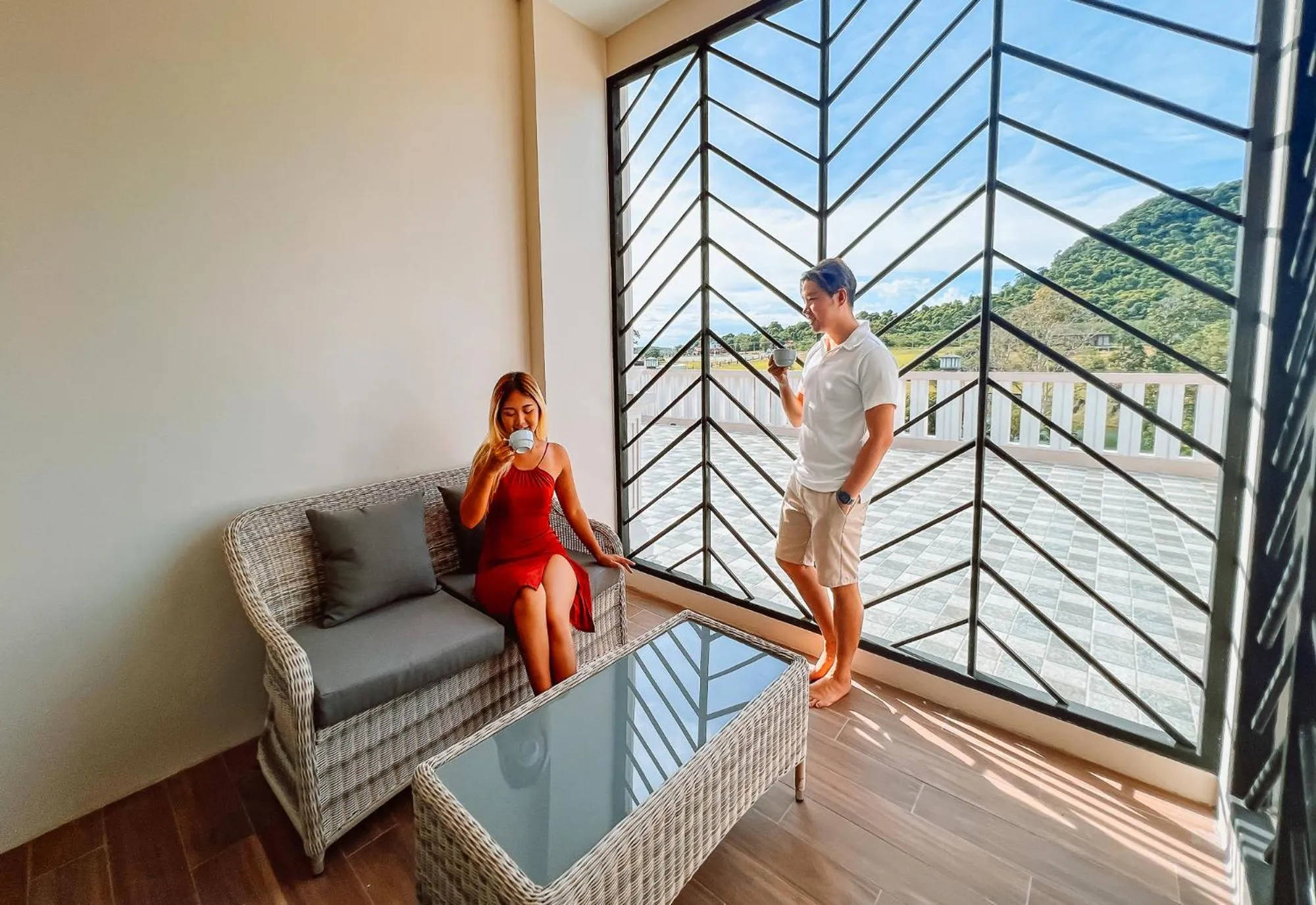 Balcony/Terrace in Grand Lord Hotel & Residence - Khao chi chan Pattaya