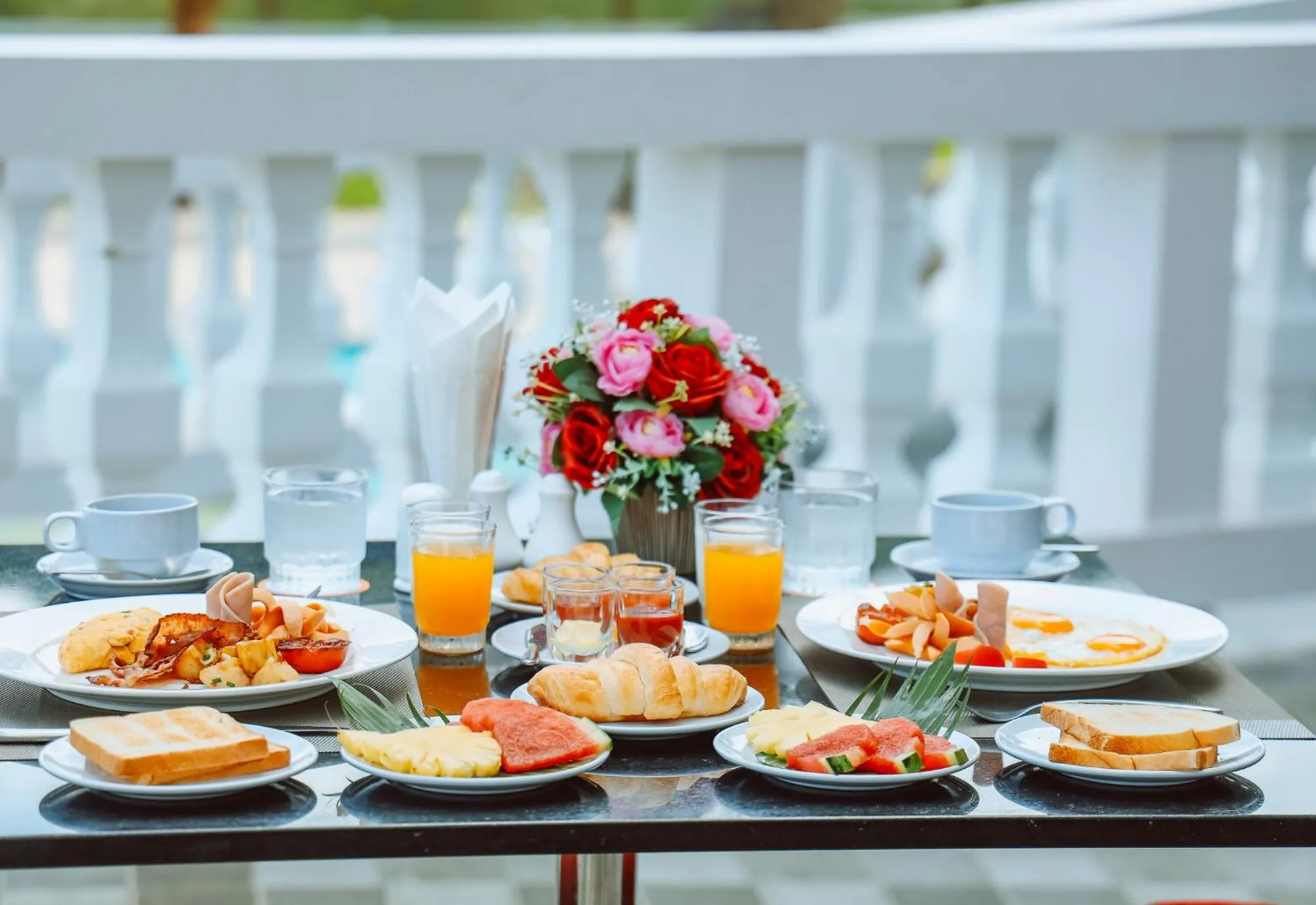 Restaurant/places to eat in Grand Lord Hotel & Residence - Khao chi chan Pattaya